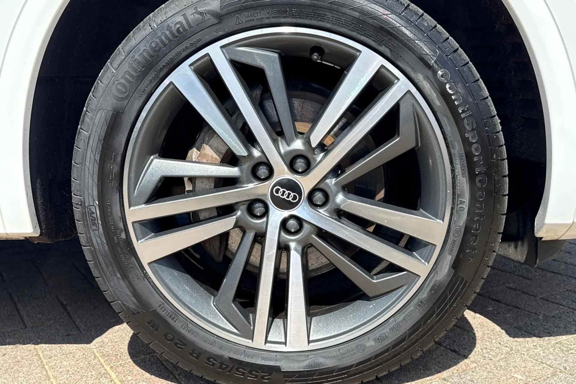 Audi Q5 thumbnail image number 8