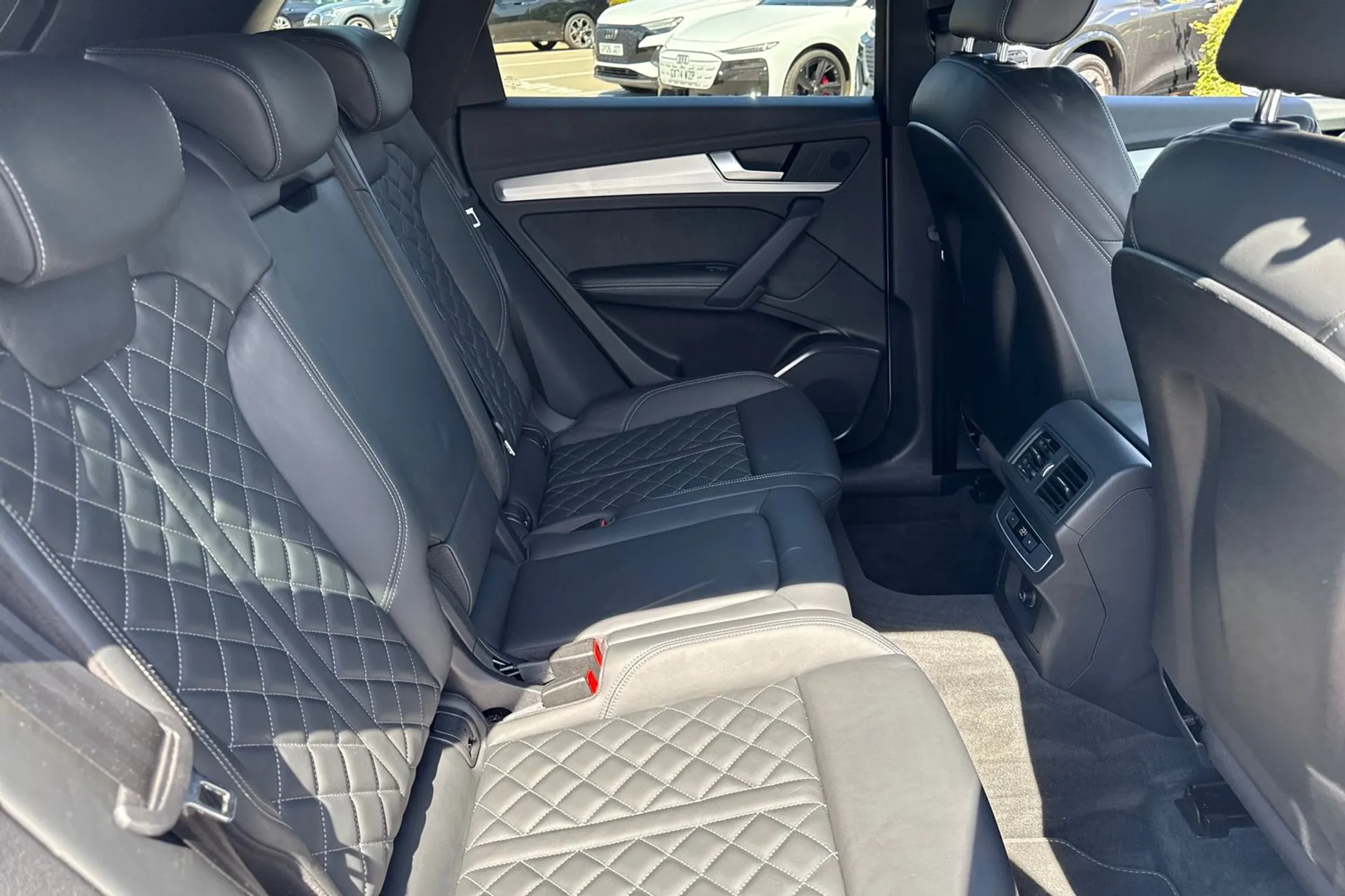 Audi Q5 thumbnail image number 42
