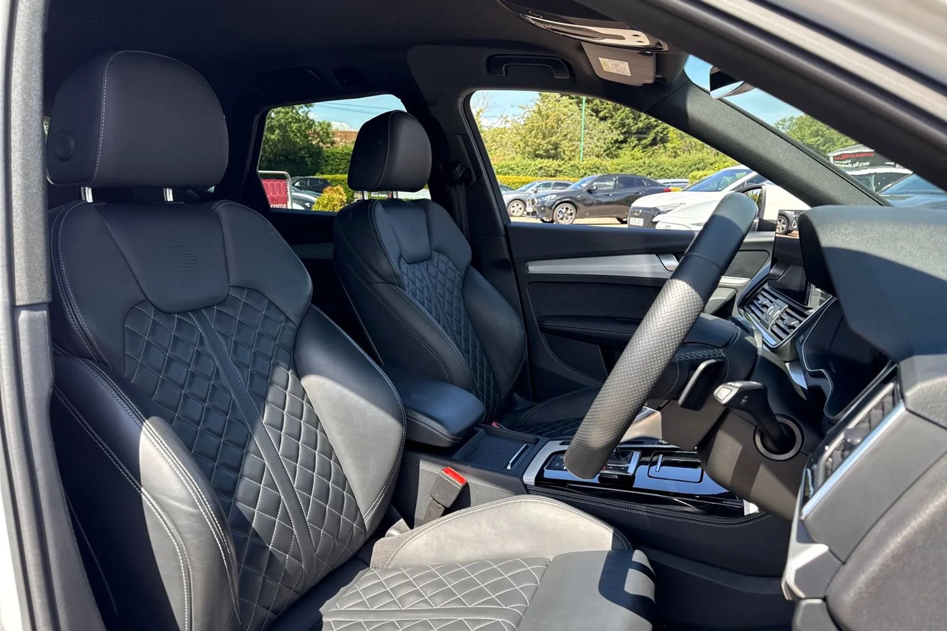 Audi Q5 thumbnail image number 27