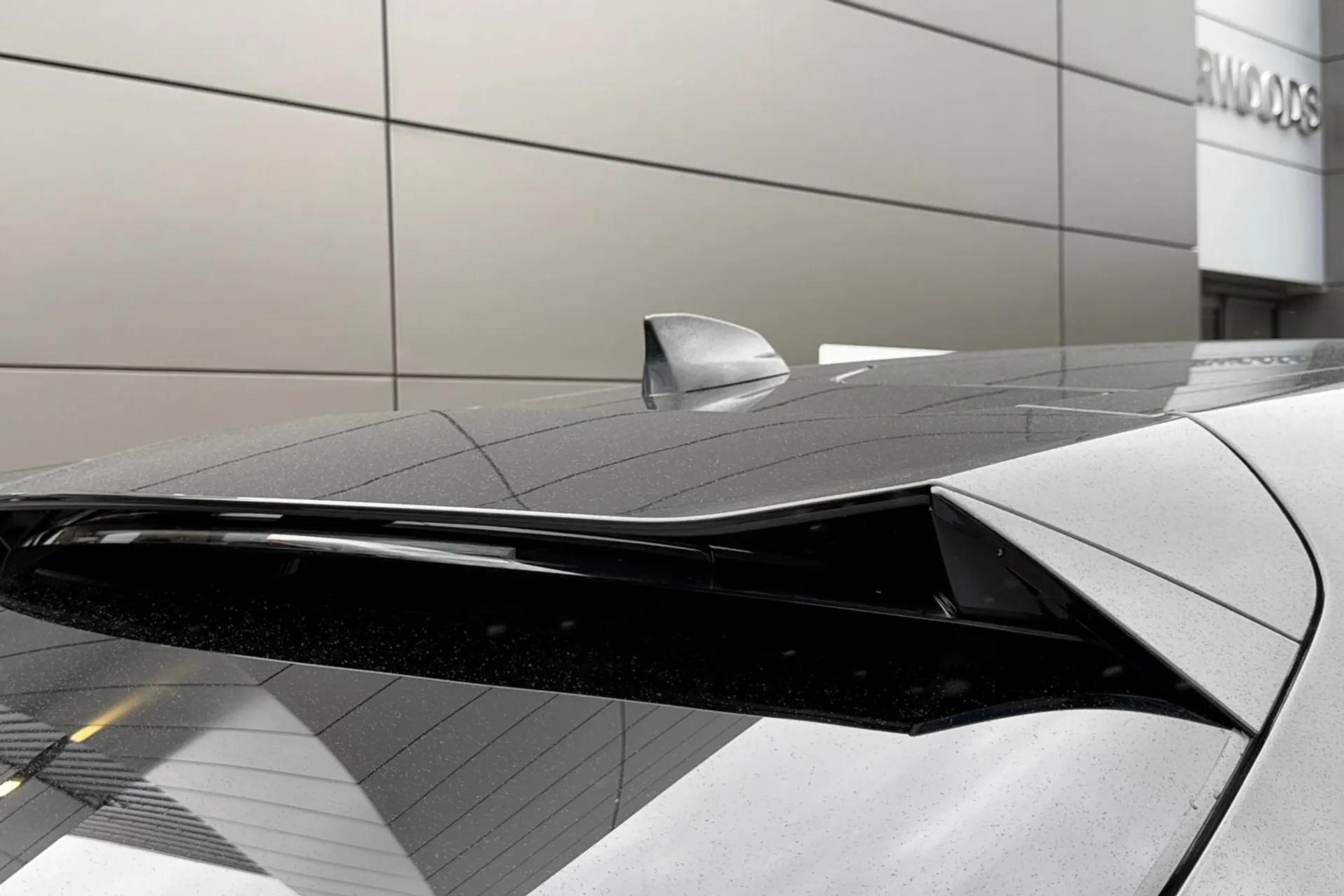 Jaguar I-PACE thumbnail image number 38