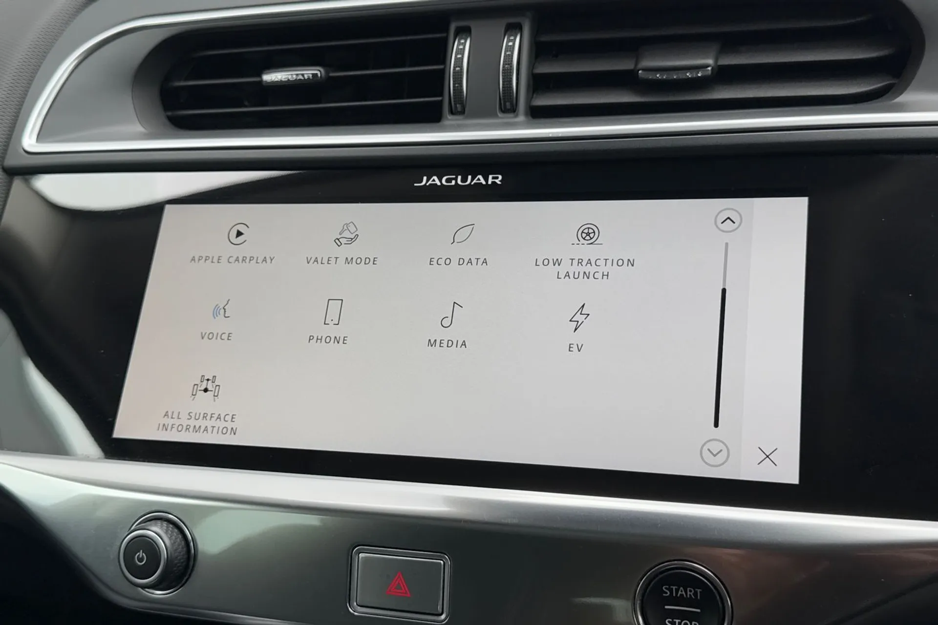 Jaguar I-PACE thumbnail image number 66