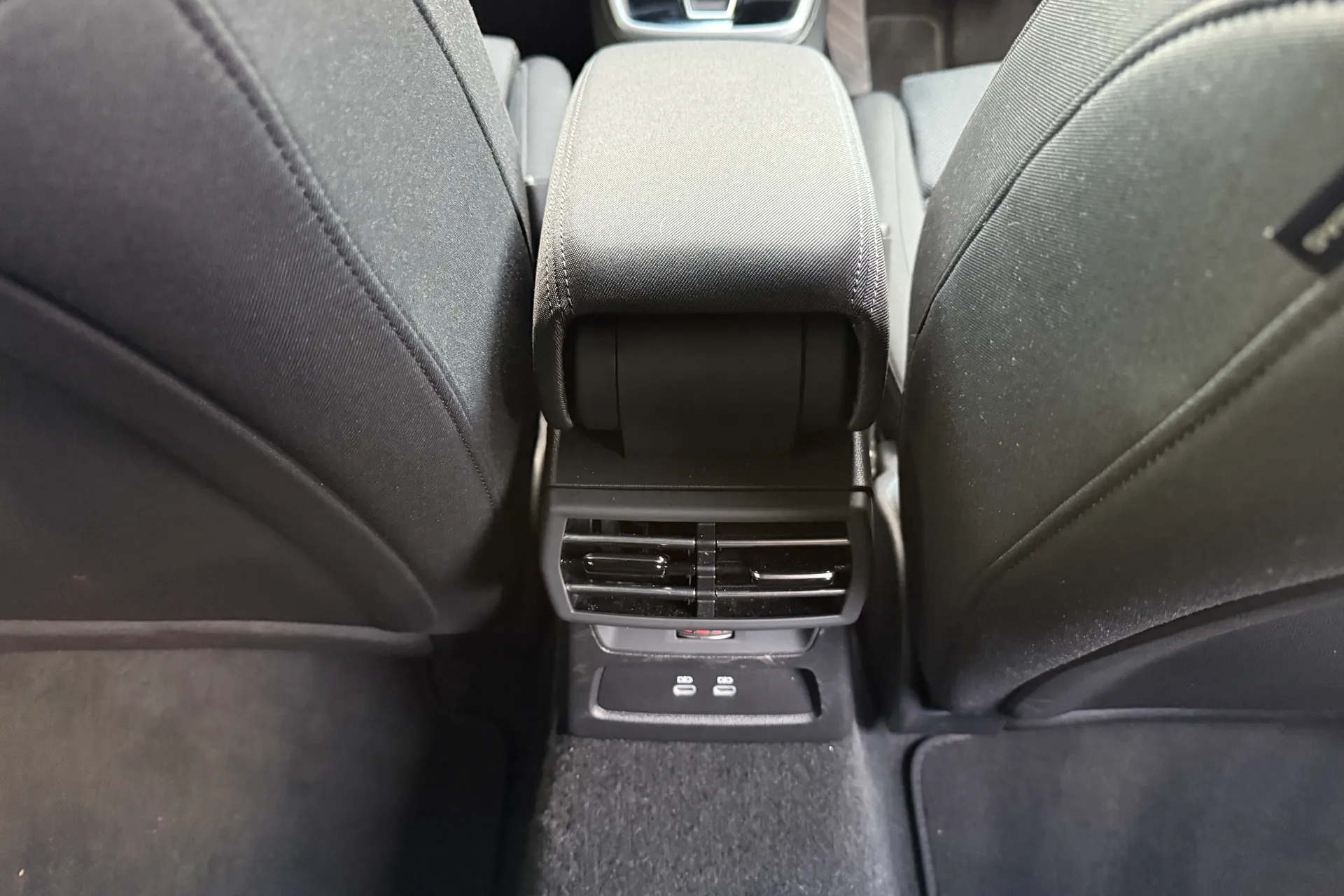 Audi A3 thumbnail image number 35