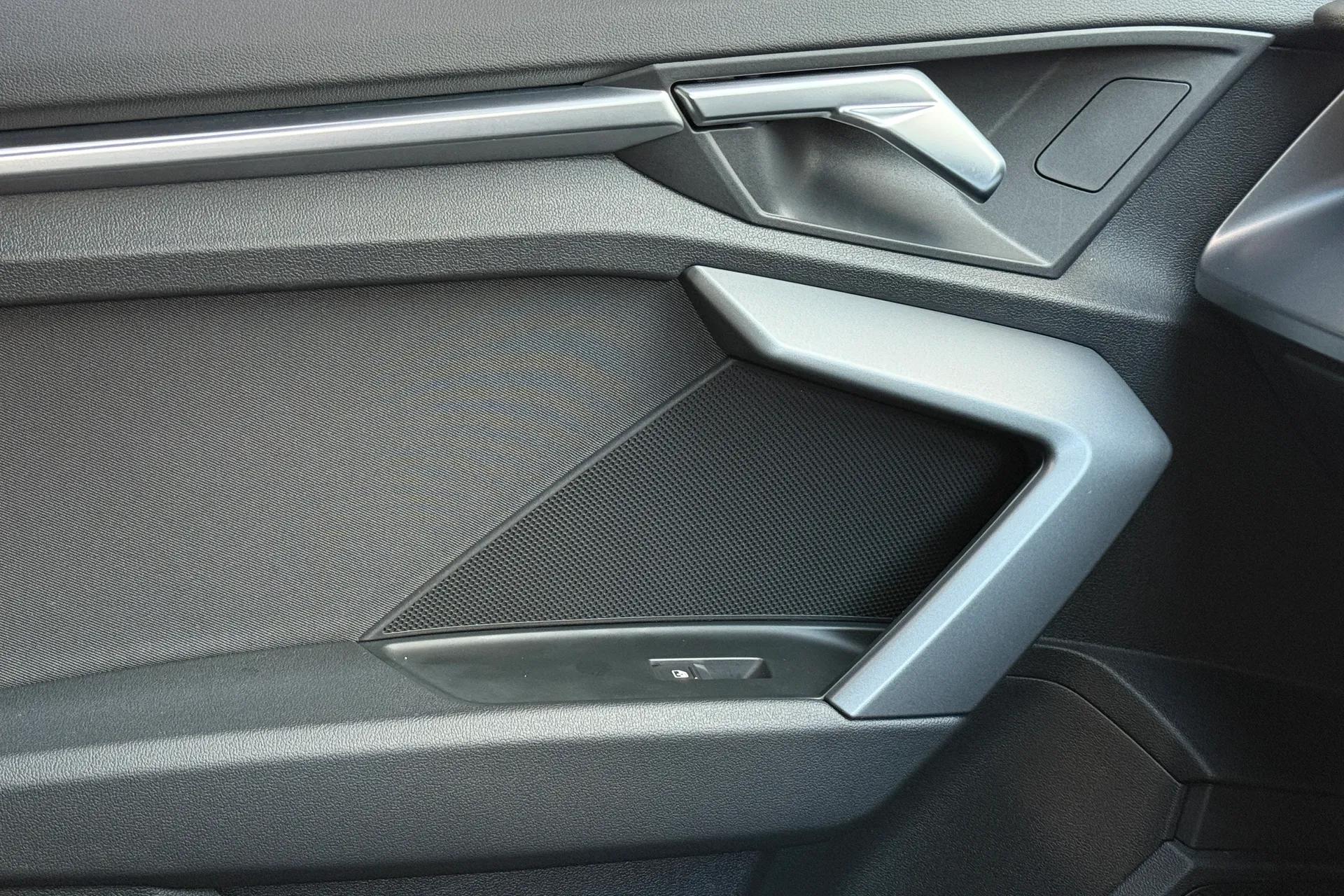 Audi A3 thumbnail image number 21