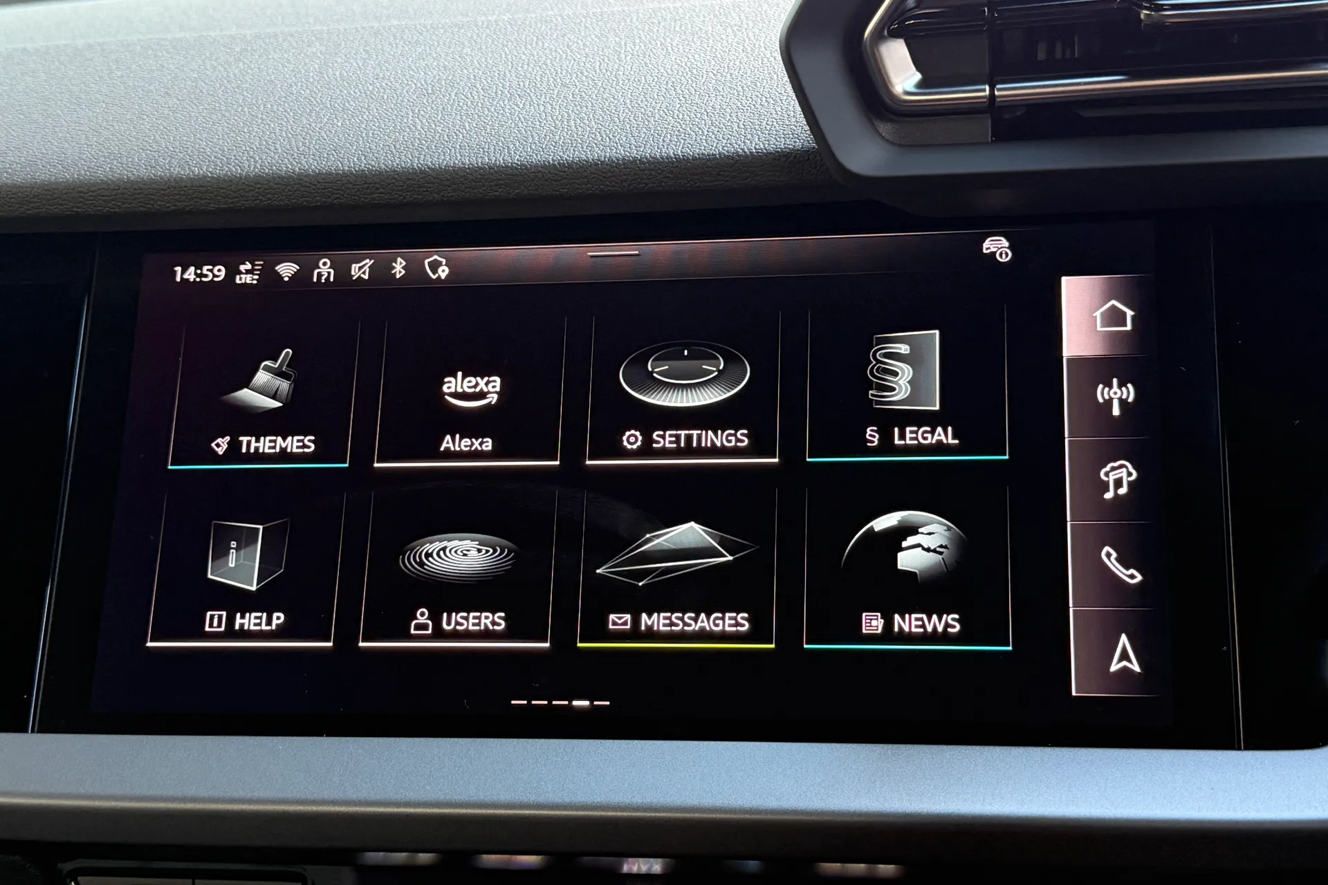 Audi A3 thumbnail image number 18