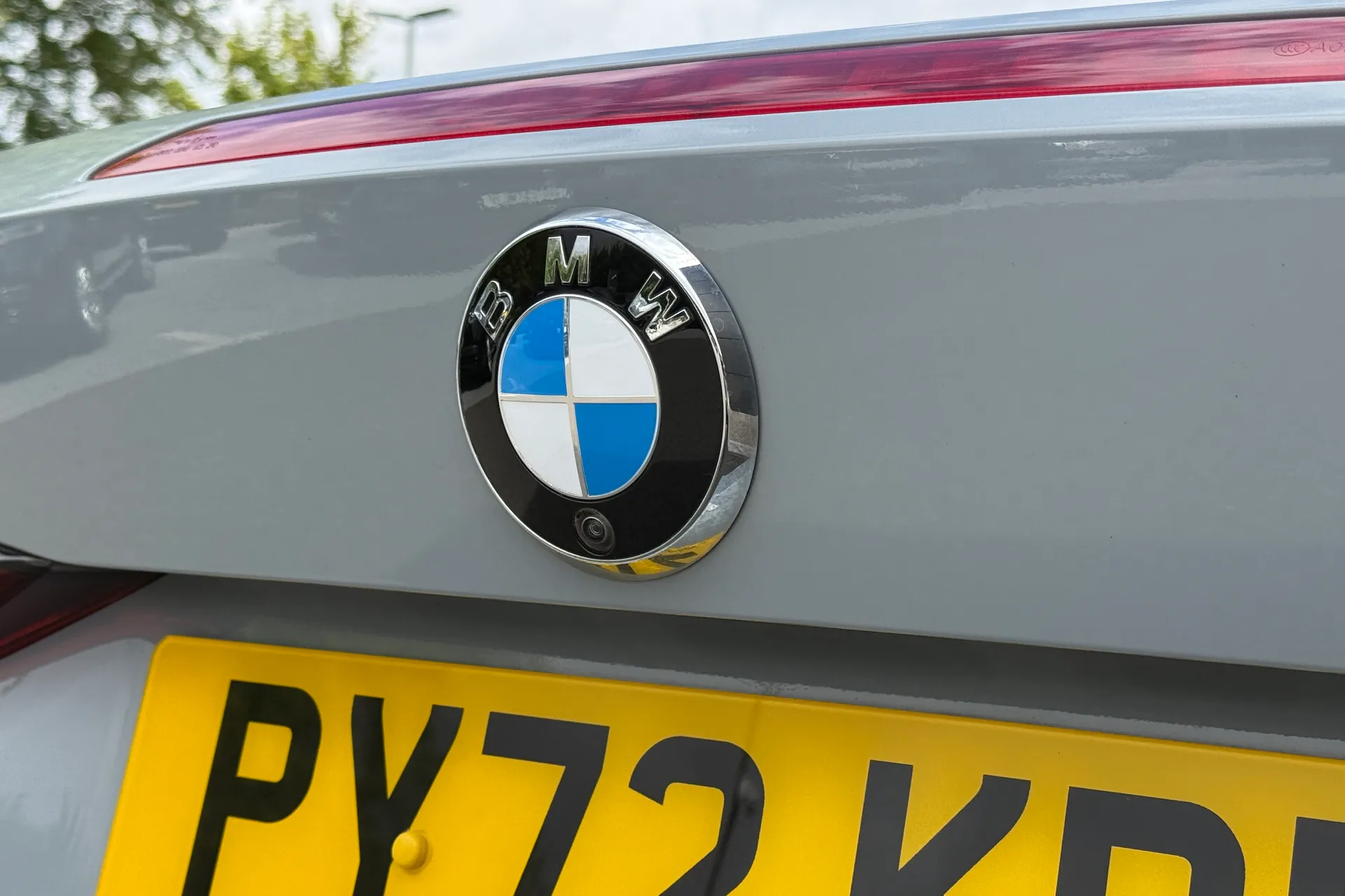 BMW M4 thumbnail image number 16