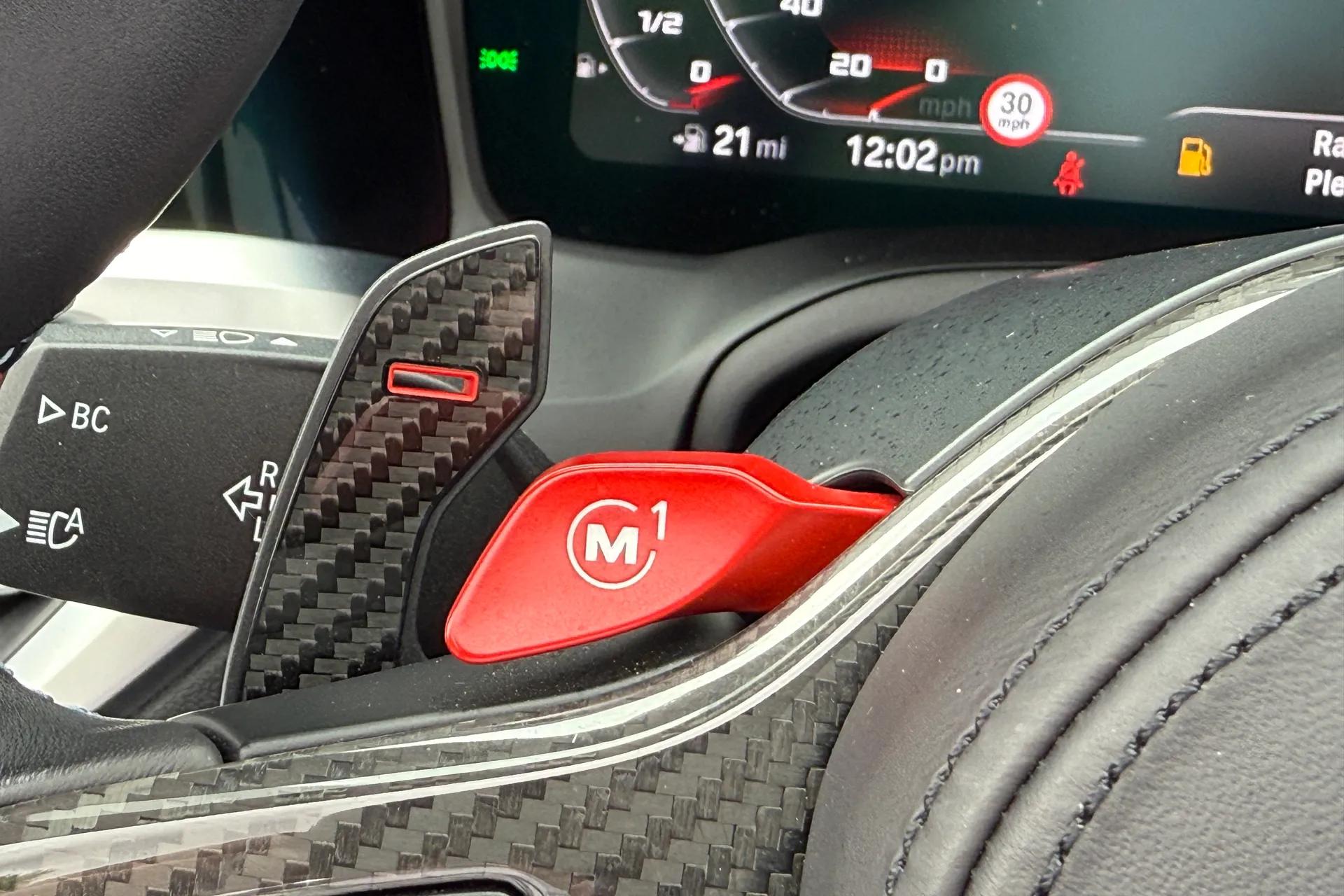 BMW M4 thumbnail image number 5