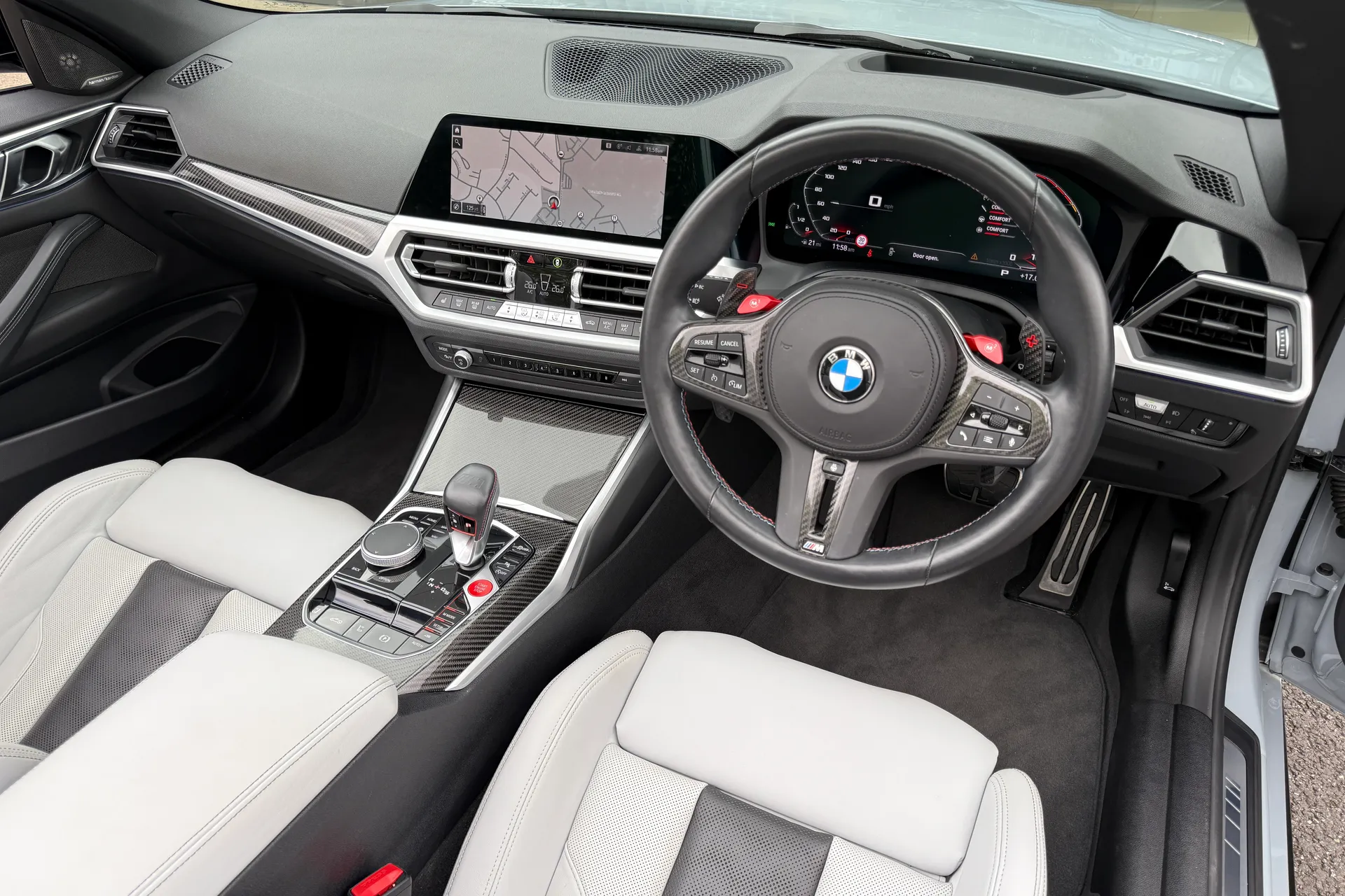 BMW M4 thumbnail image number 28