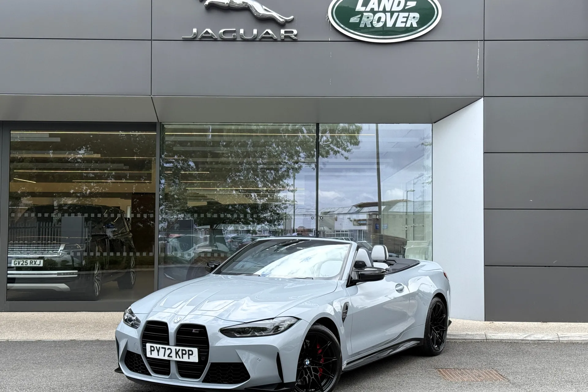 BMW M4 thumbnail image number 8