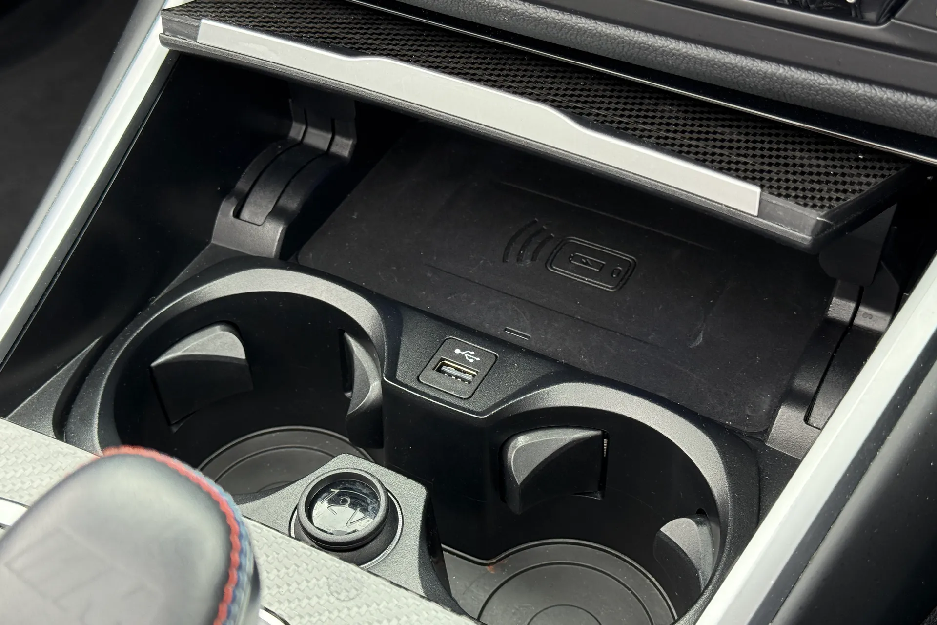 BMW M4 thumbnail image number 48