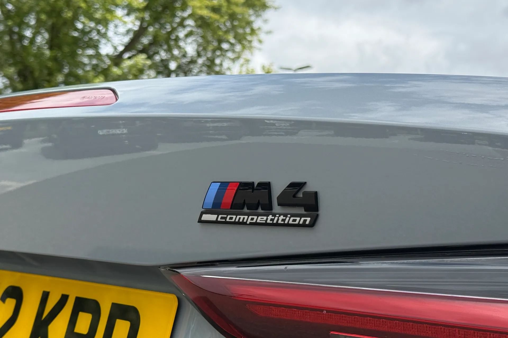 BMW M4 thumbnail image number 17
