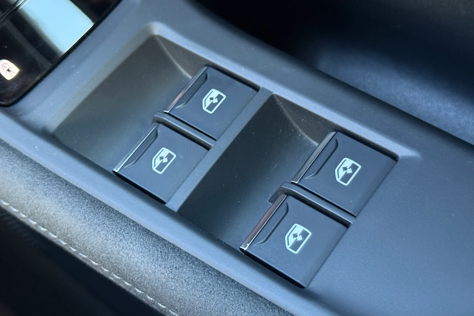 Audi A6 thumbnail image number 26