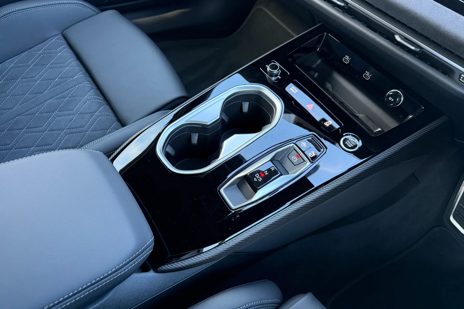 Audi A6 thumbnail image number 48