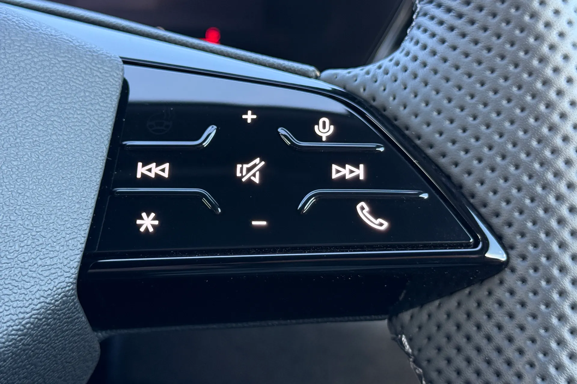 Audi A6 thumbnail image number 29