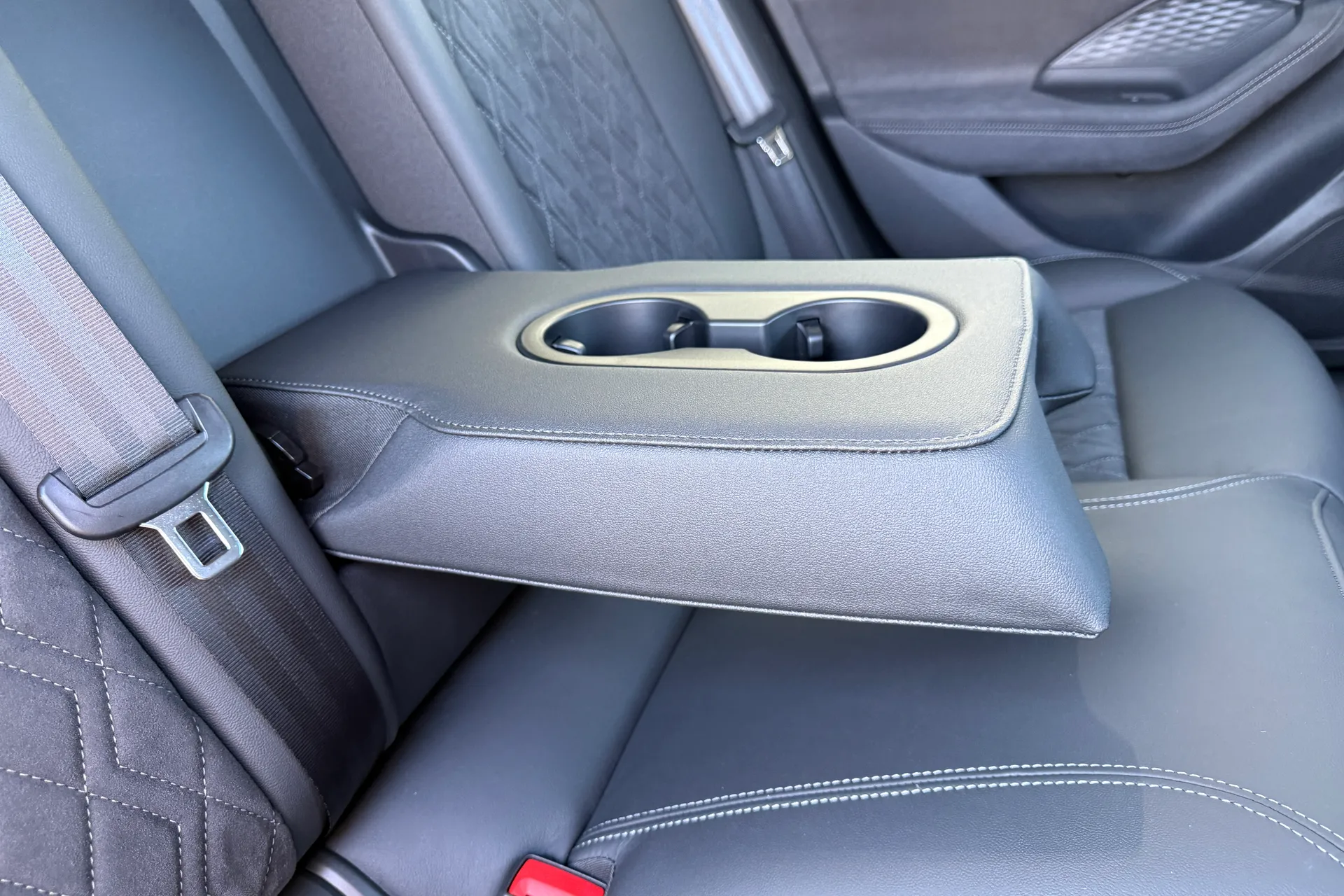 Audi A6 thumbnail image number 54