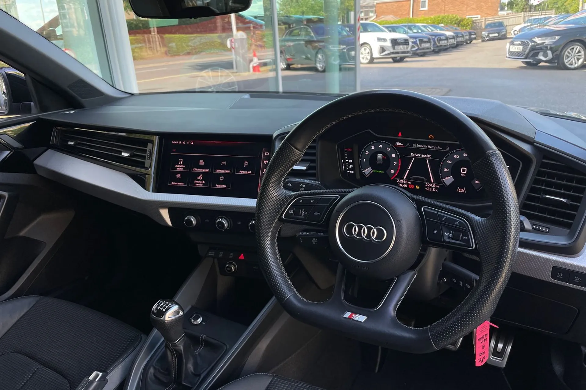 Audi A1 thumbnail image number 25