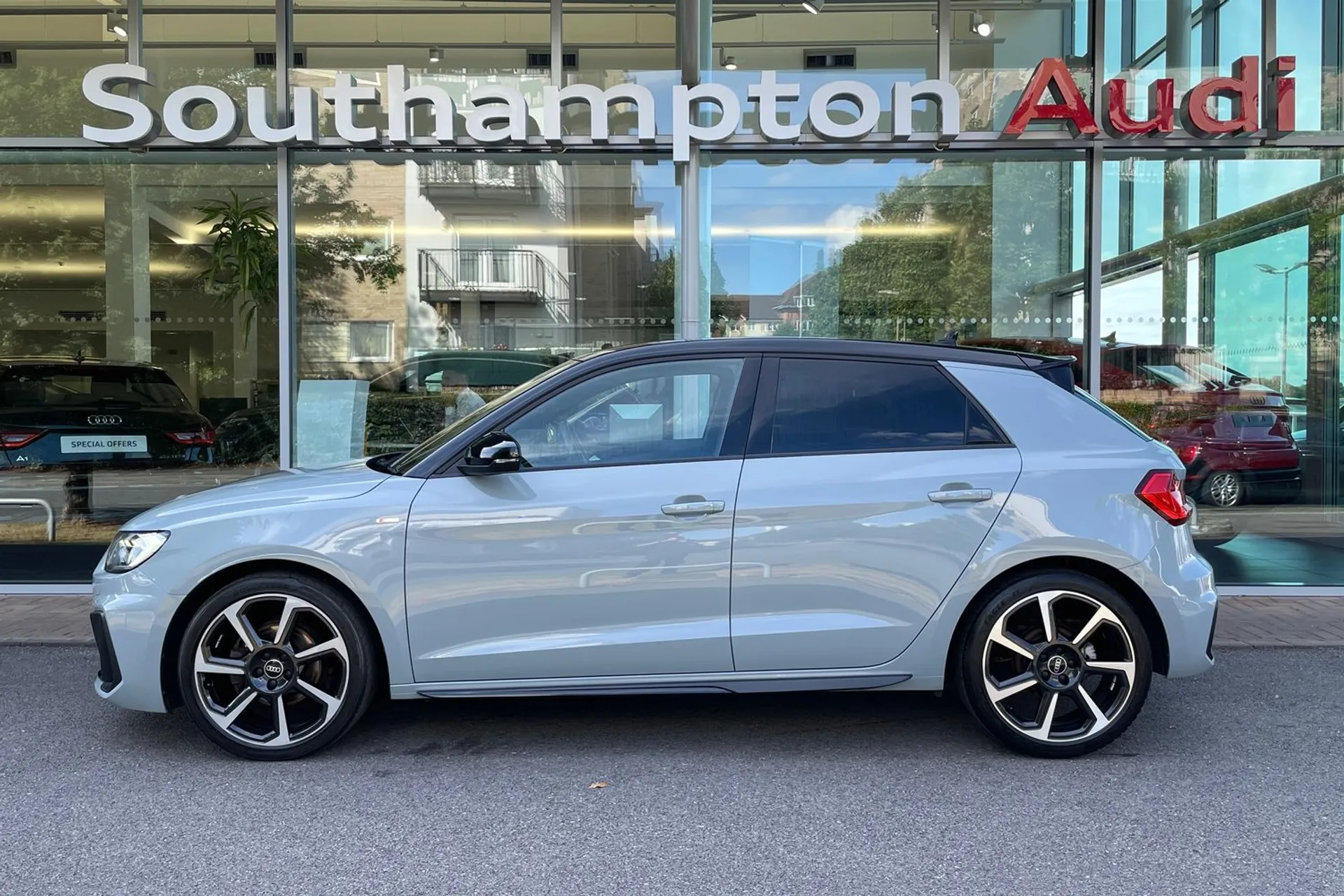 Audi A1 thumbnail image number 9