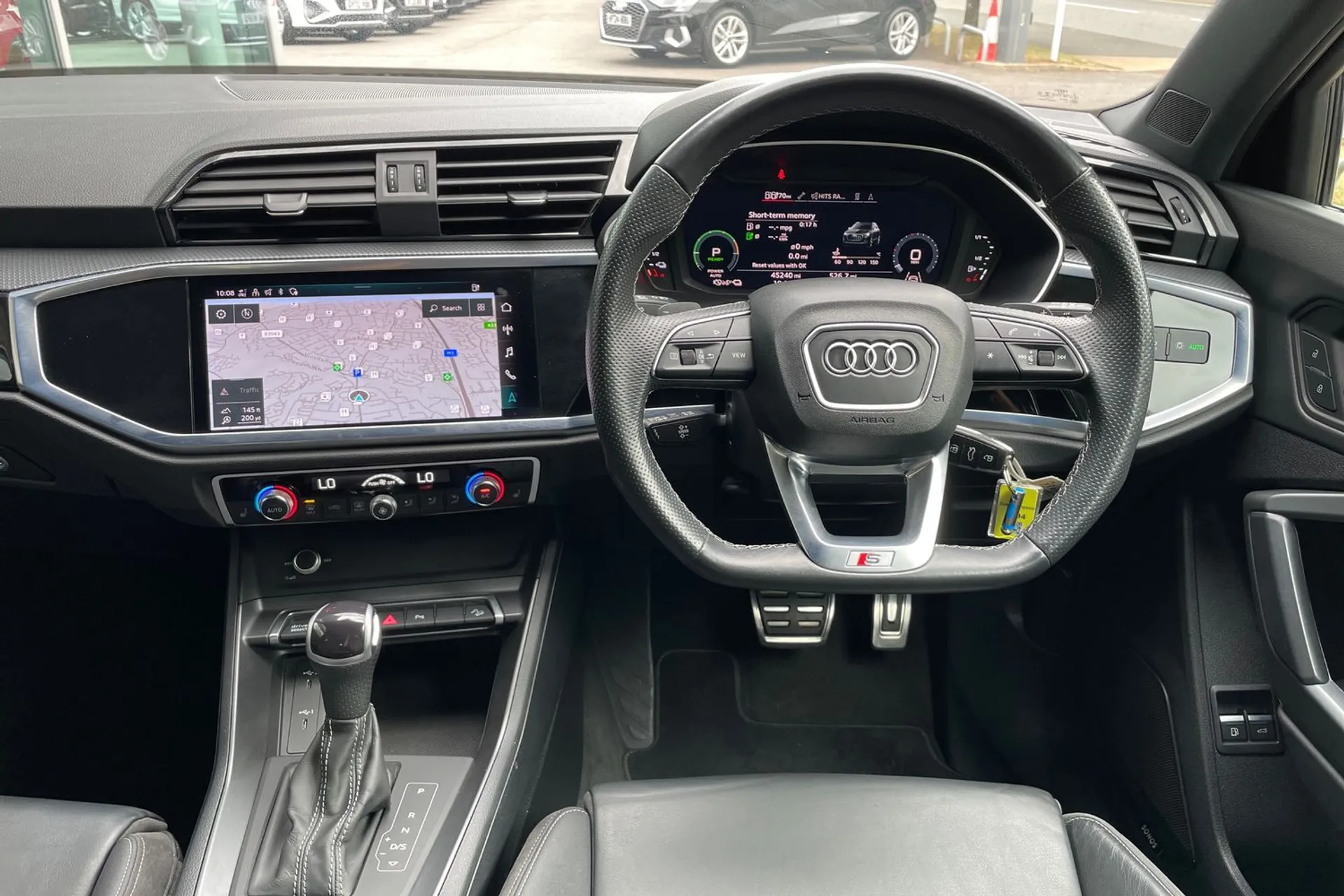 Audi Q3 thumbnail image number 4