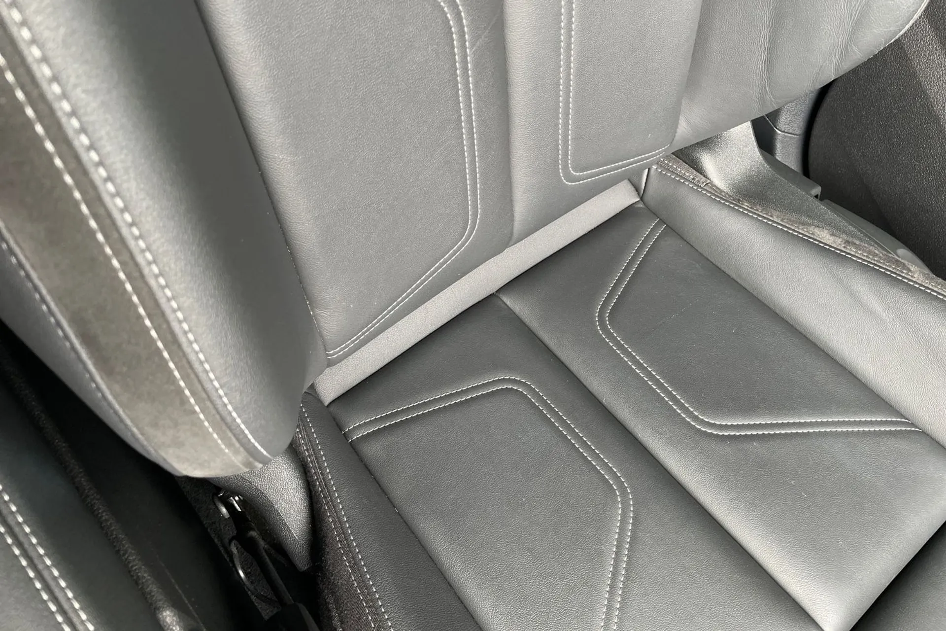 Audi Q3 thumbnail image number 45