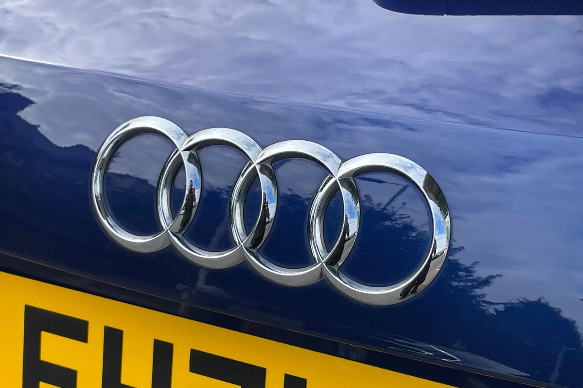 Audi Q3 thumbnail image number 50