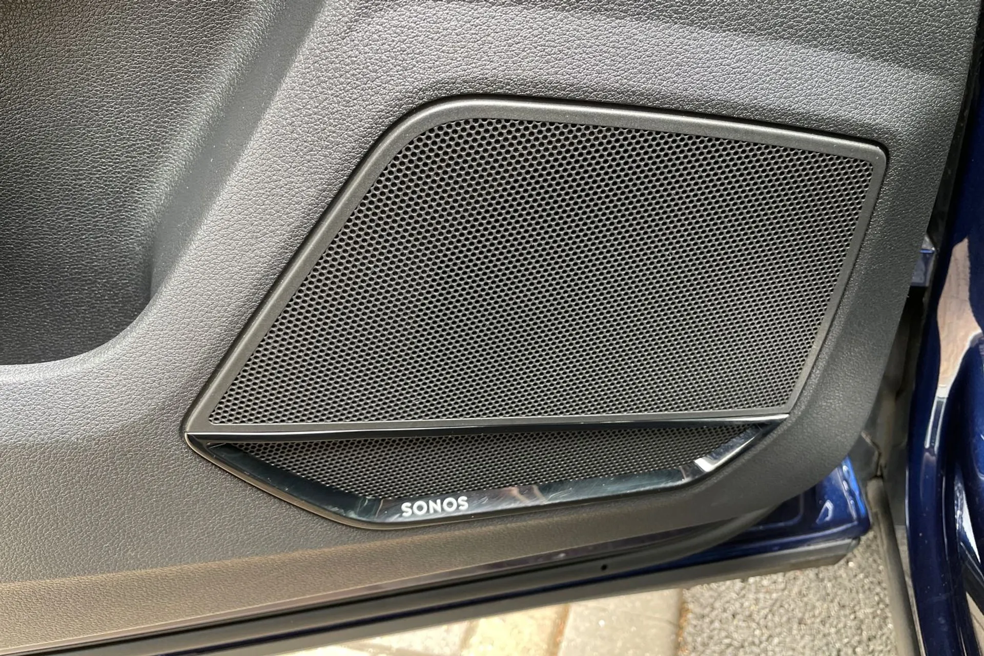 Audi Q3 thumbnail image number 28