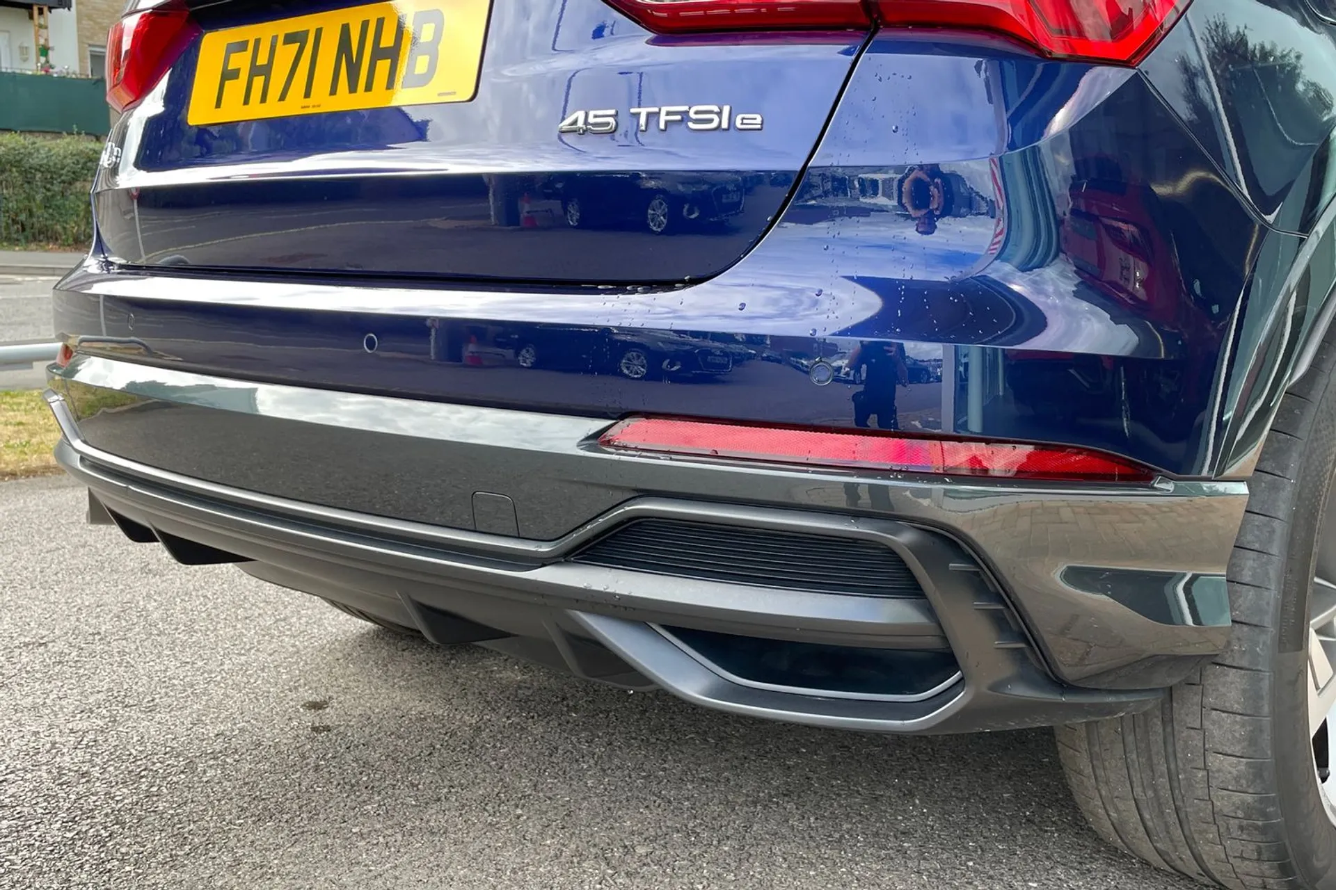 Audi Q3 thumbnail image number 16