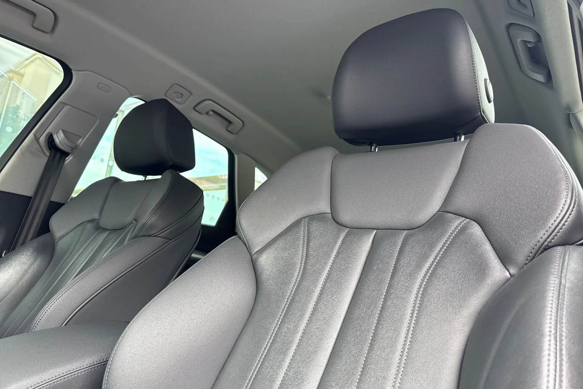 Audi Q5 thumbnail image number 28