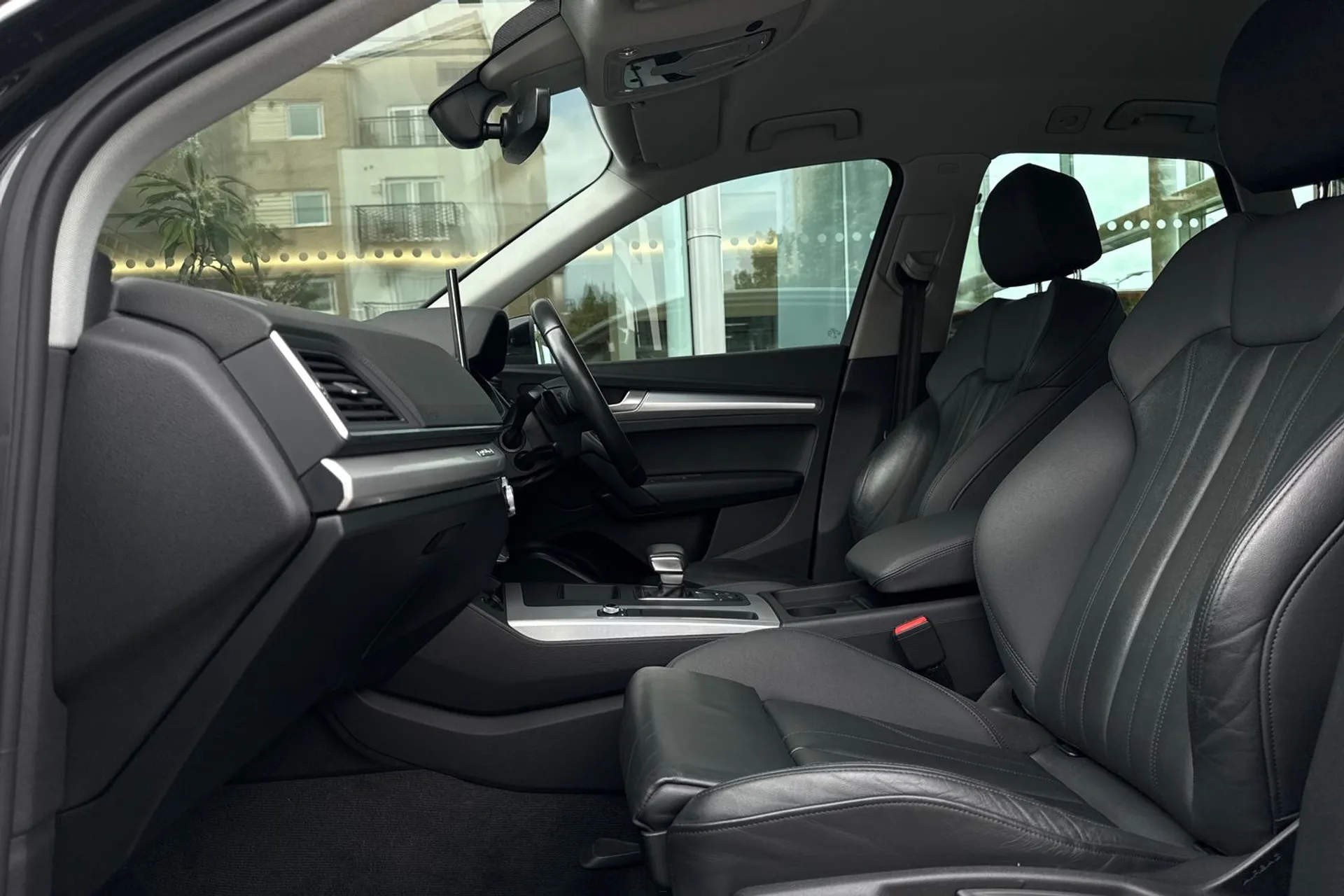 Audi Q5 thumbnail image number 27