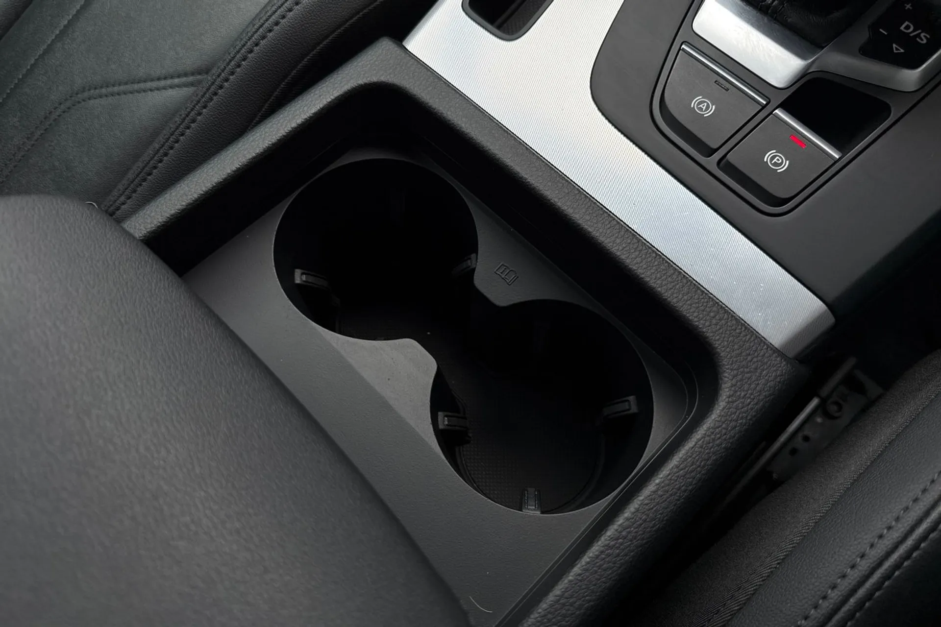 Audi Q5 thumbnail image number 43