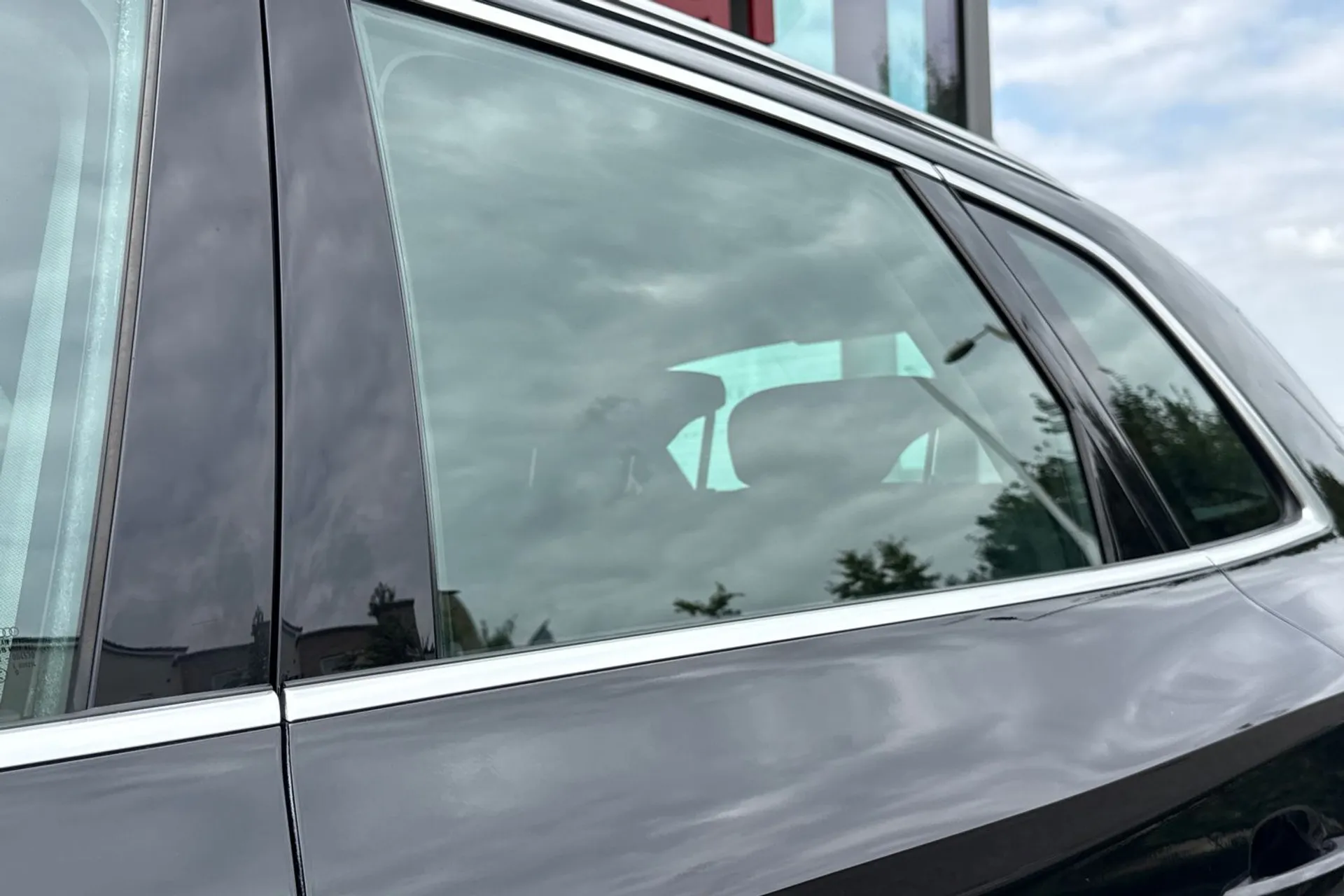 Audi Q5 thumbnail image number 13