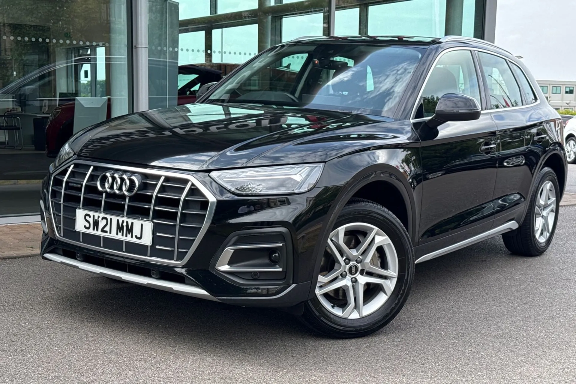 Audi Q5 thumbnail image number 10