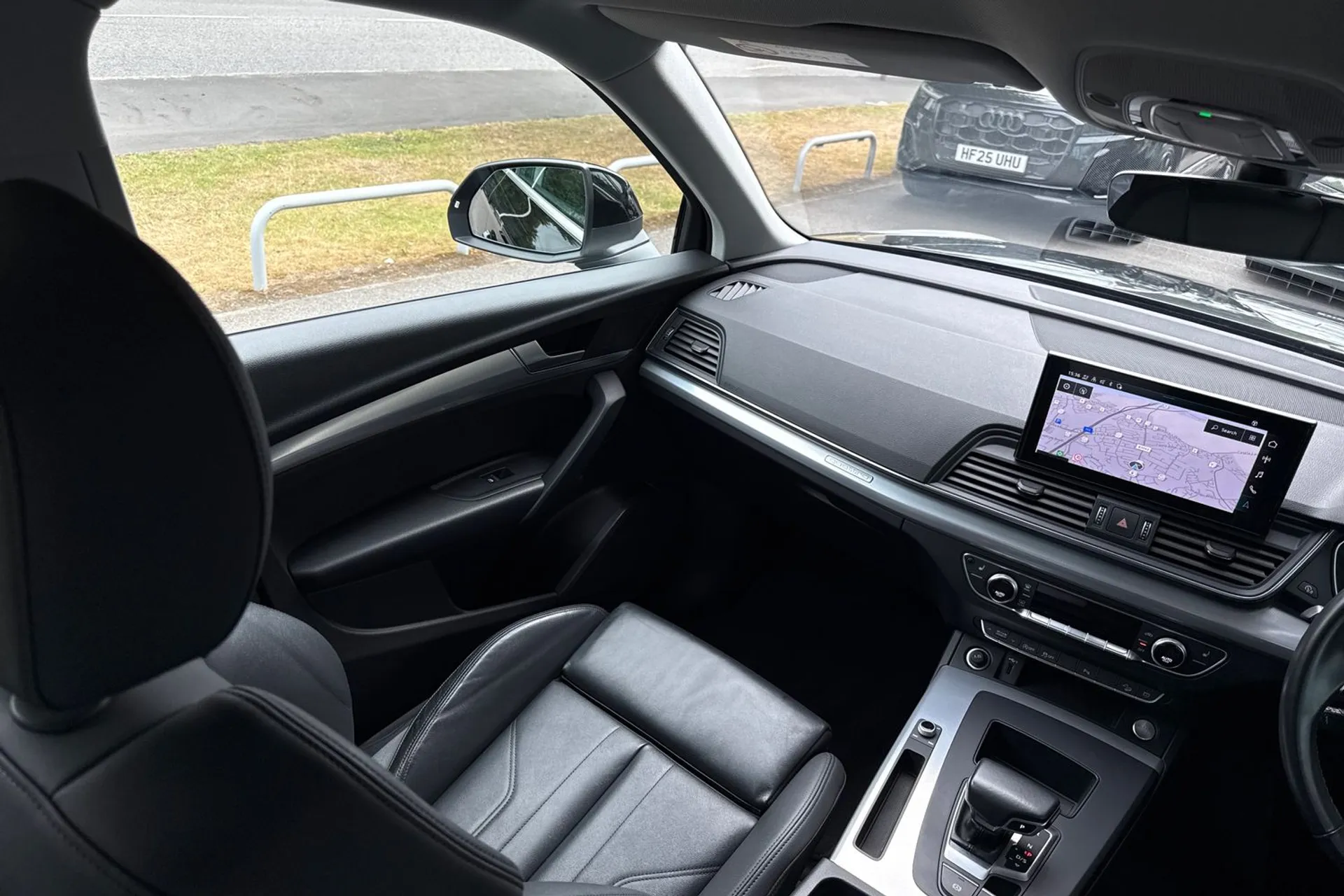 Audi Q5 thumbnail image number 32