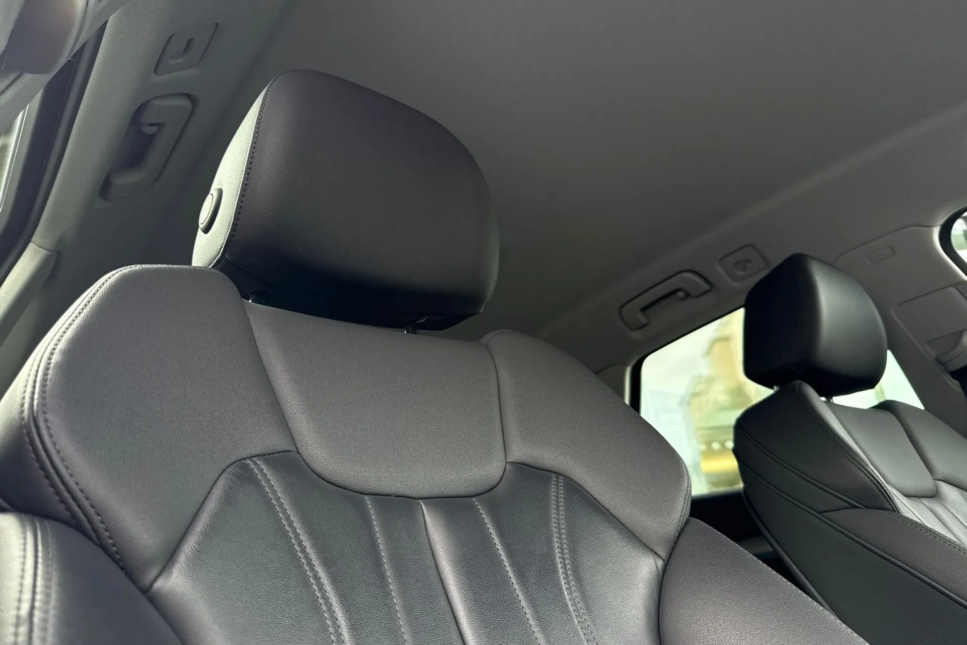 Audi Q5 thumbnail image number 47