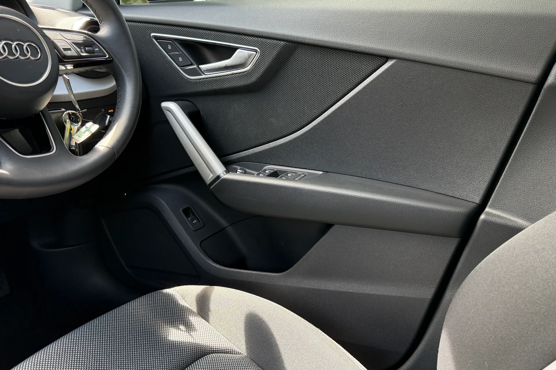 Audi Q2 thumbnail image number 36