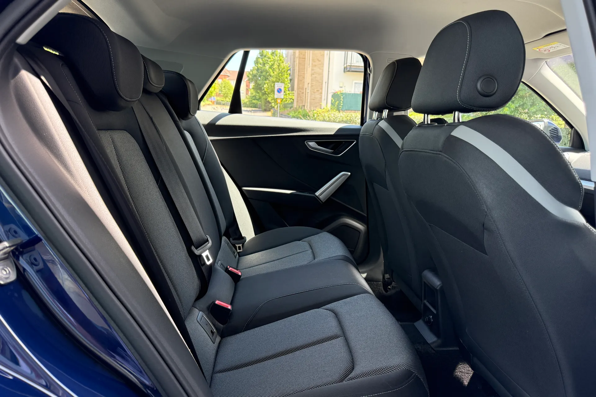 Audi Q2 thumbnail image number 20