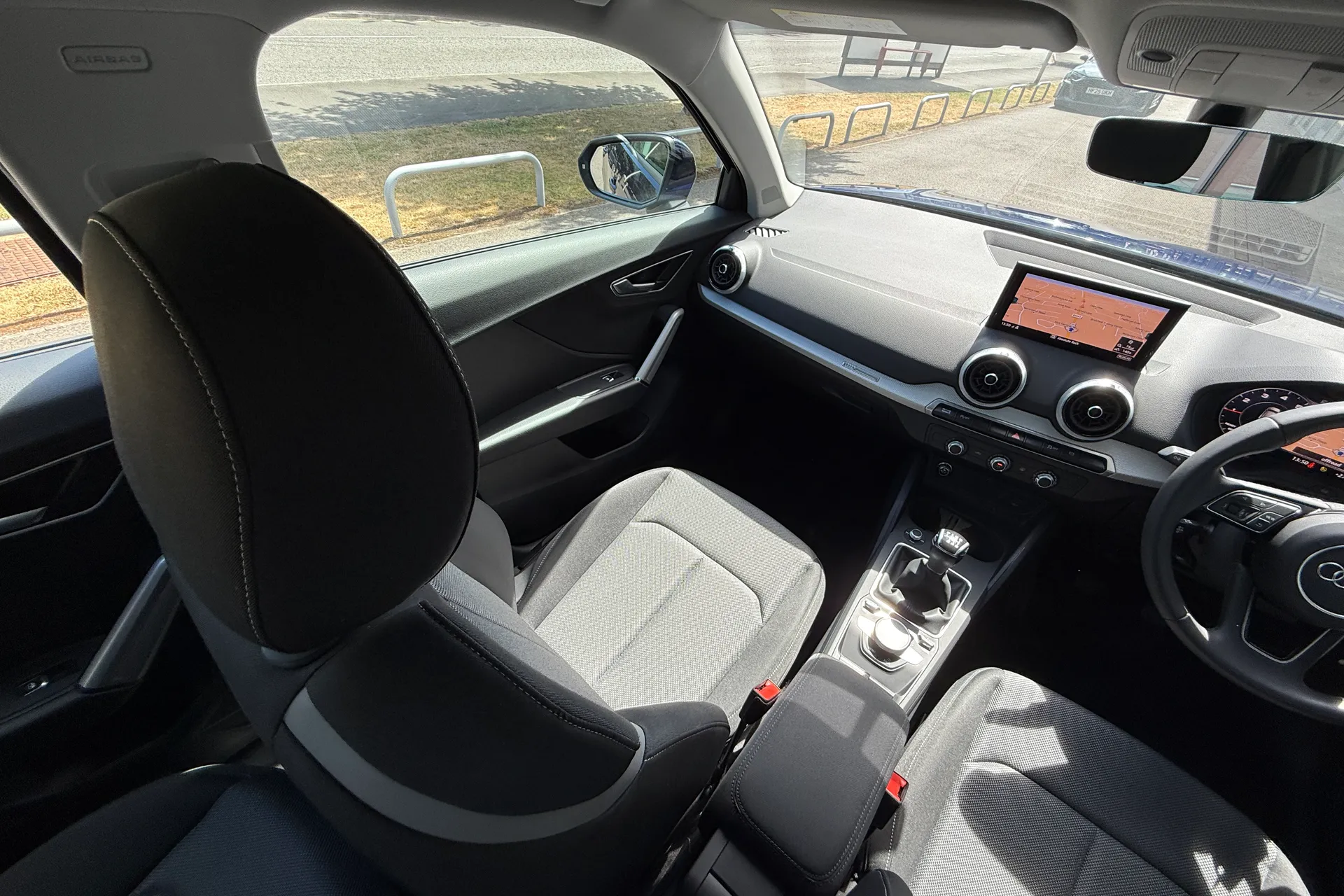 Audi Q2 thumbnail image number 37