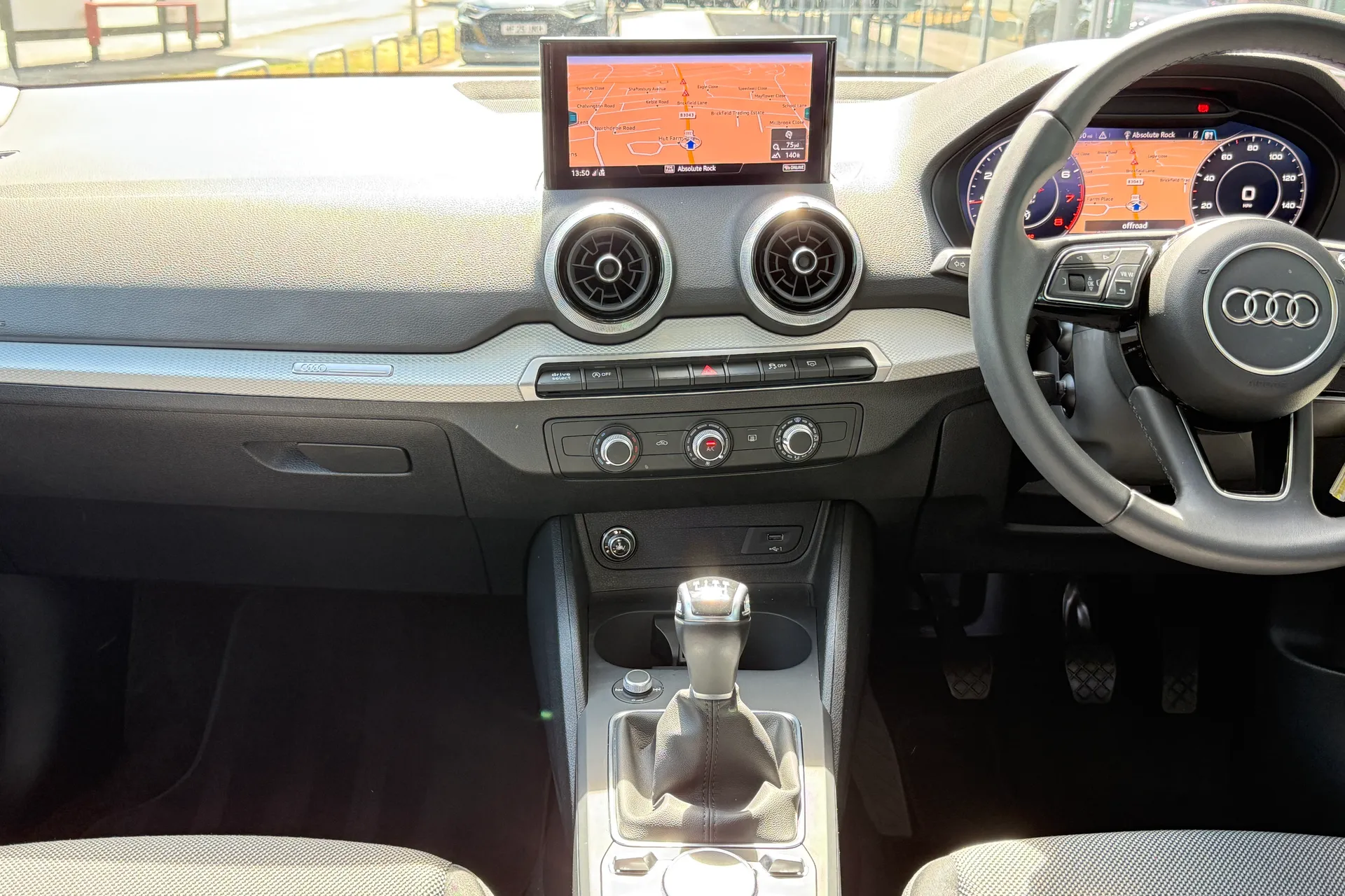 Audi Q2 thumbnail image number 34