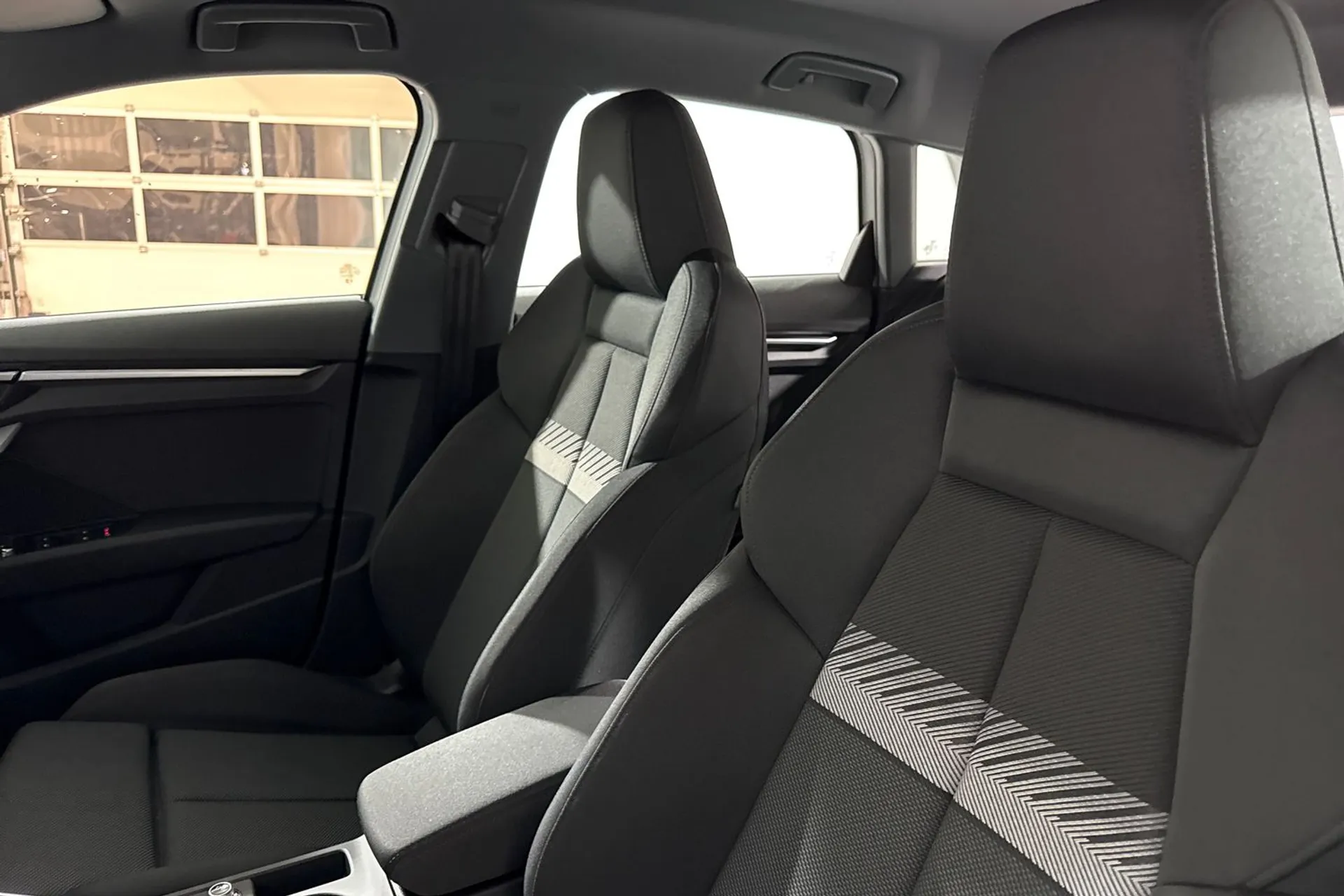 Audi A3 thumbnail image number 35