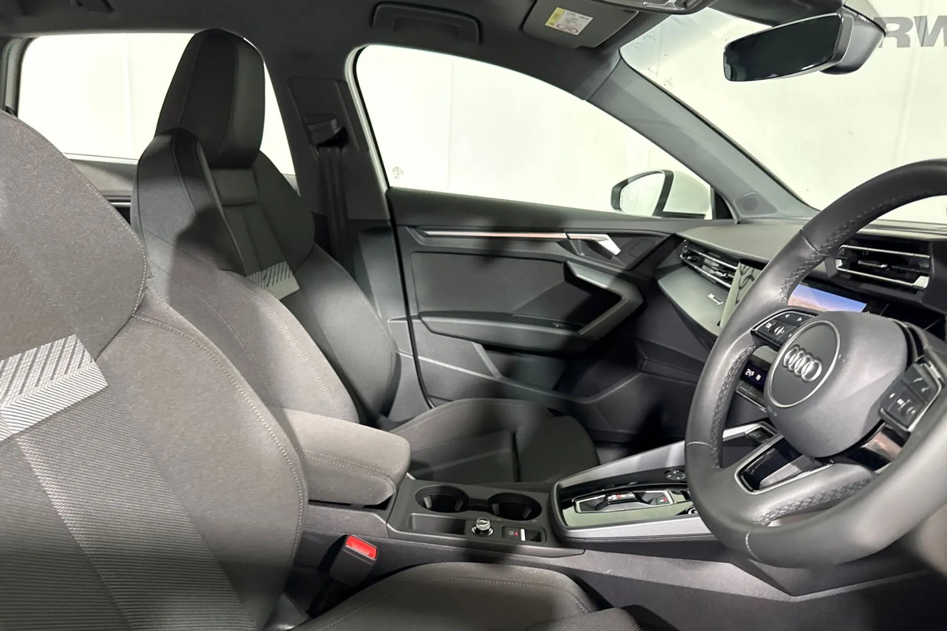 Audi A3 thumbnail image number 28