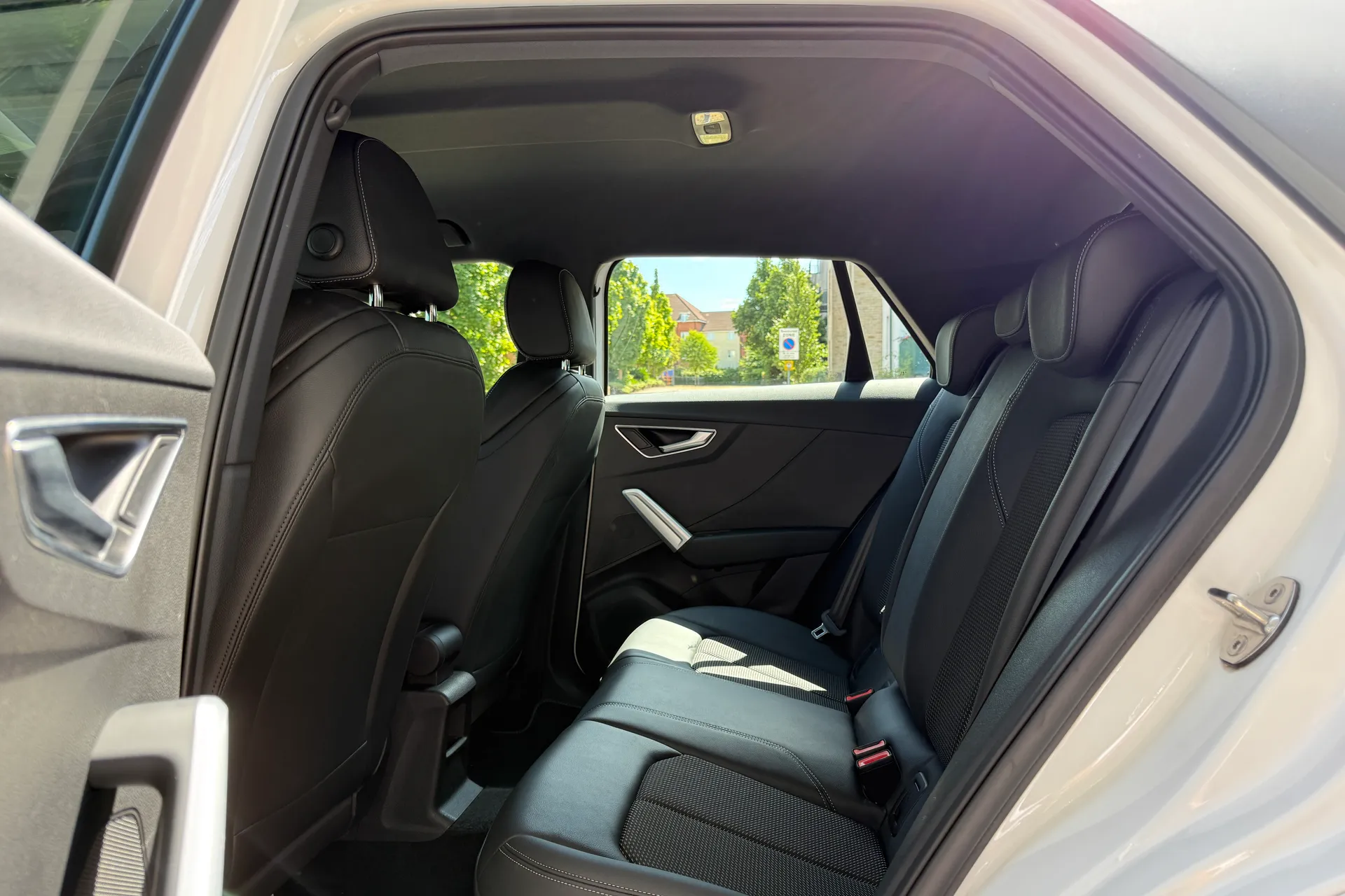 Audi Q2 thumbnail image number 29
