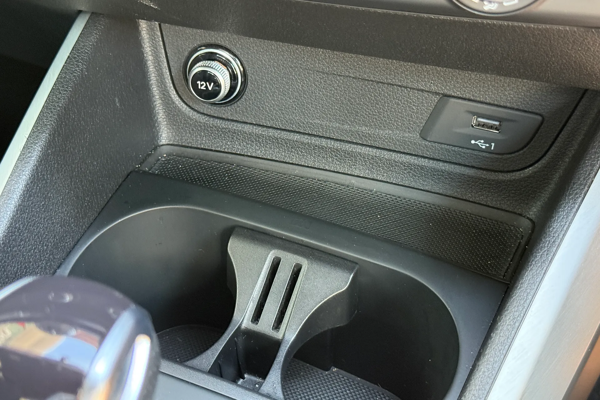 Audi Q2 thumbnail image number 38