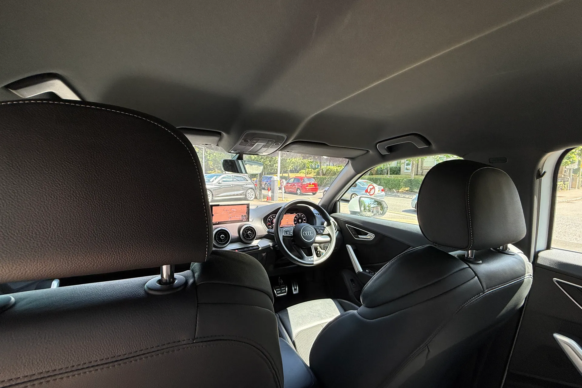Audi Q2 thumbnail image number 31