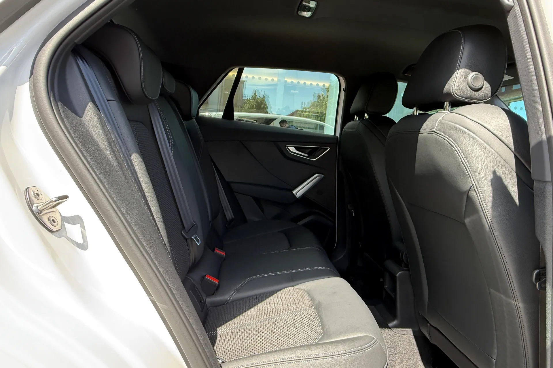 Audi Q2 thumbnail image number 20