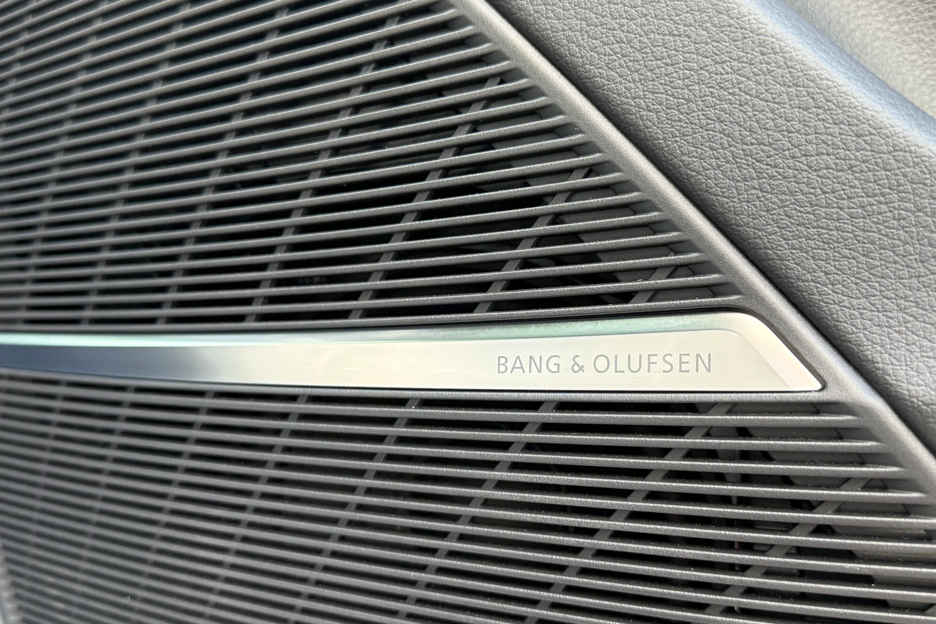 Audi Q8 thumbnail image number 27
