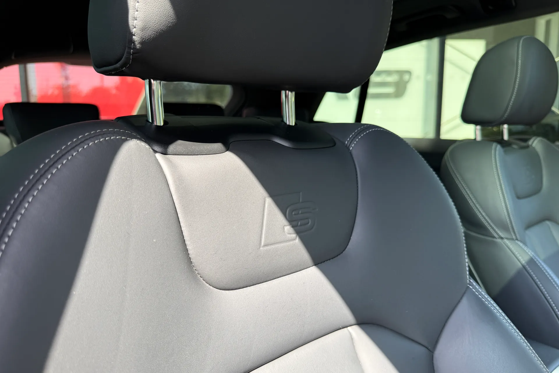 Audi Q8 thumbnail image number 39