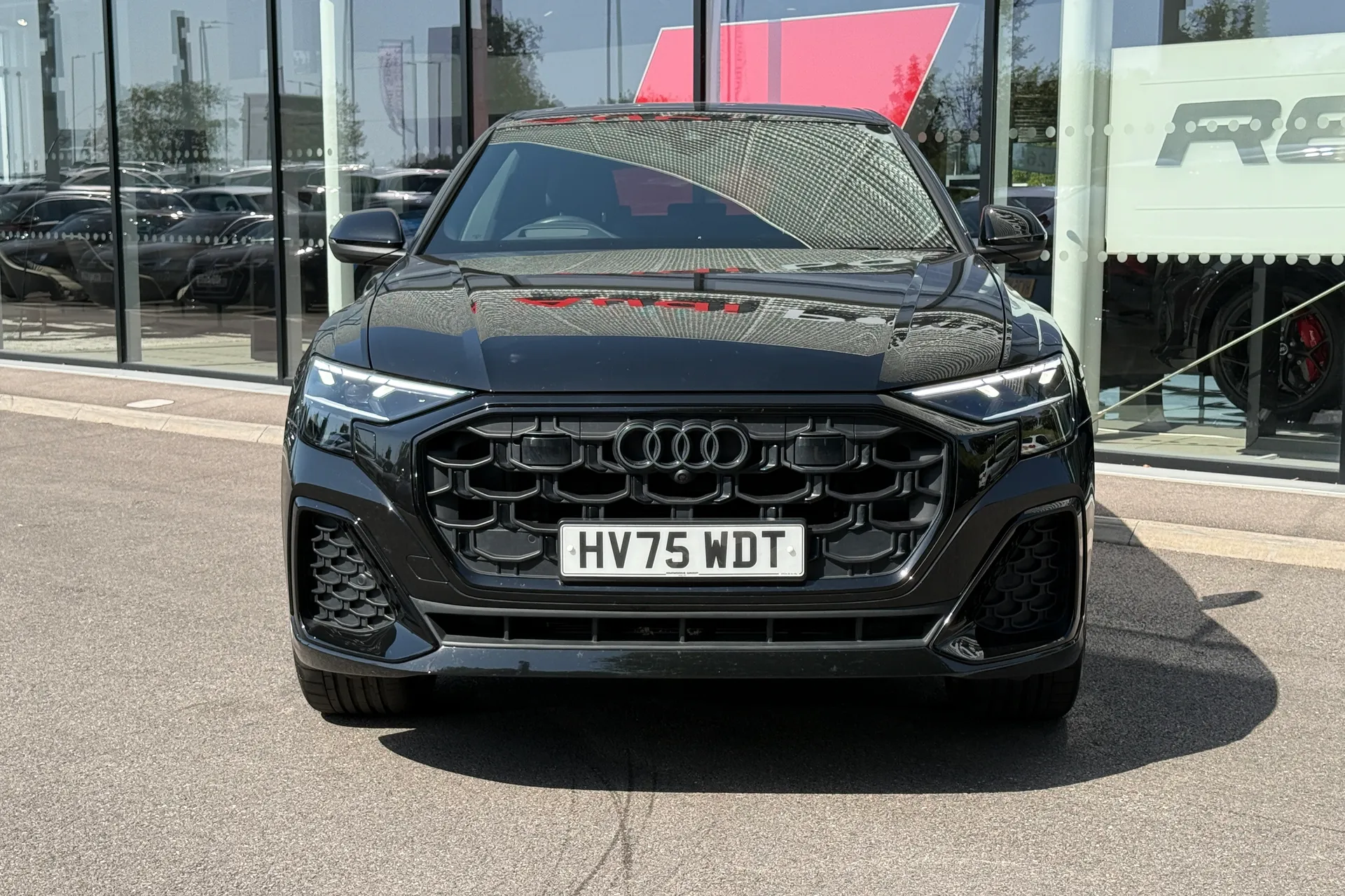 Audi Q8 thumbnail image number 6