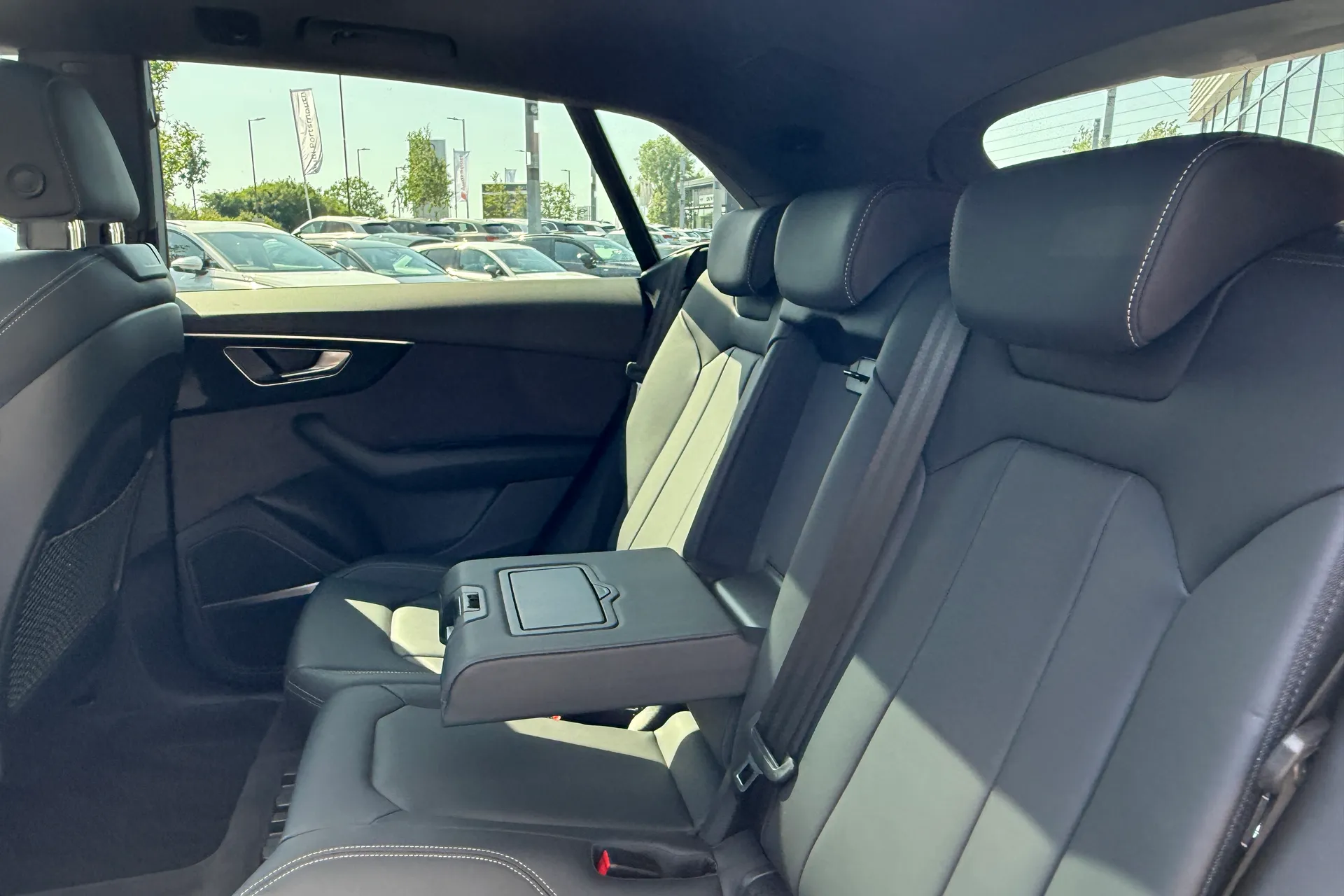 Audi Q8 thumbnail image number 53