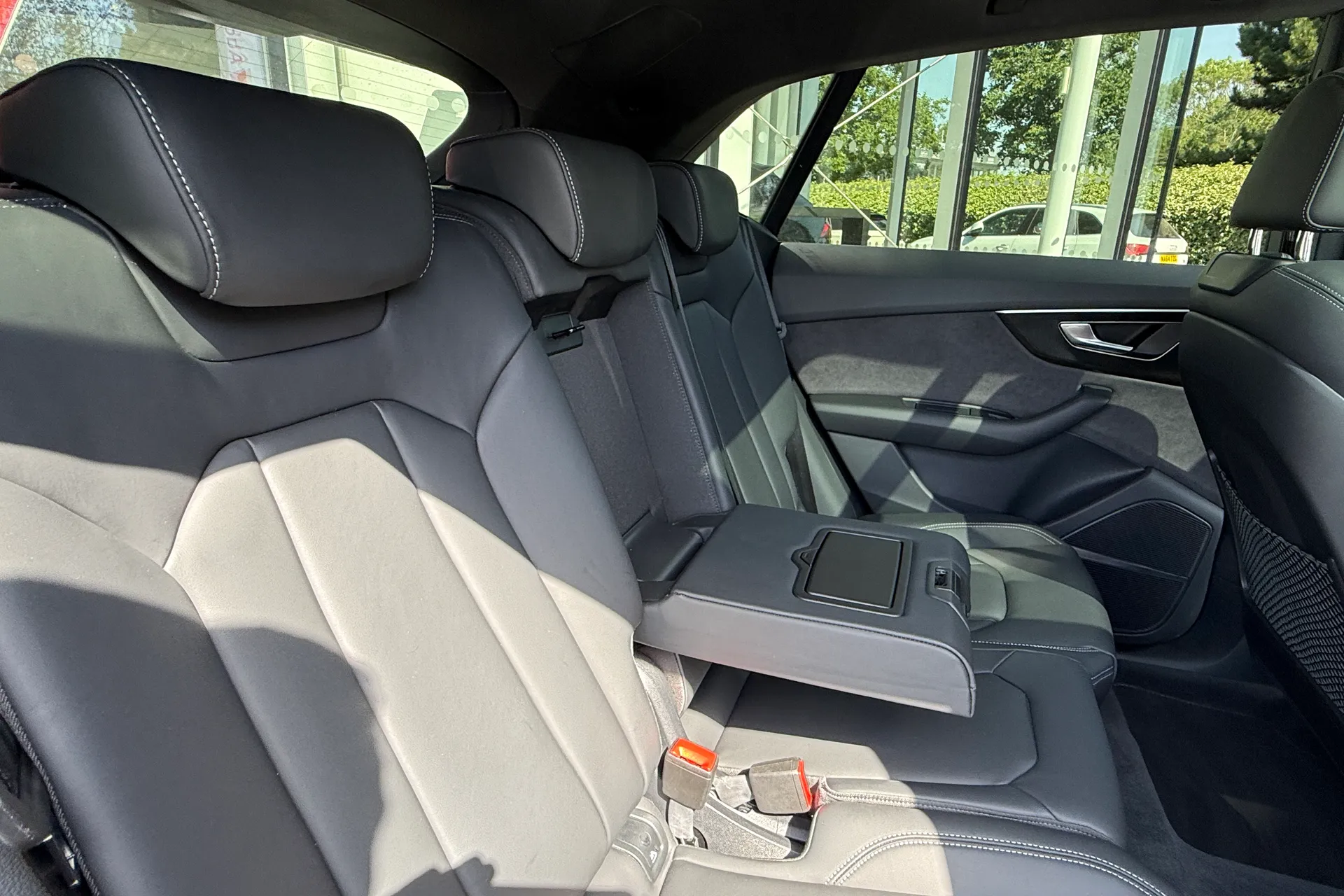 Audi Q8 thumbnail image number 47