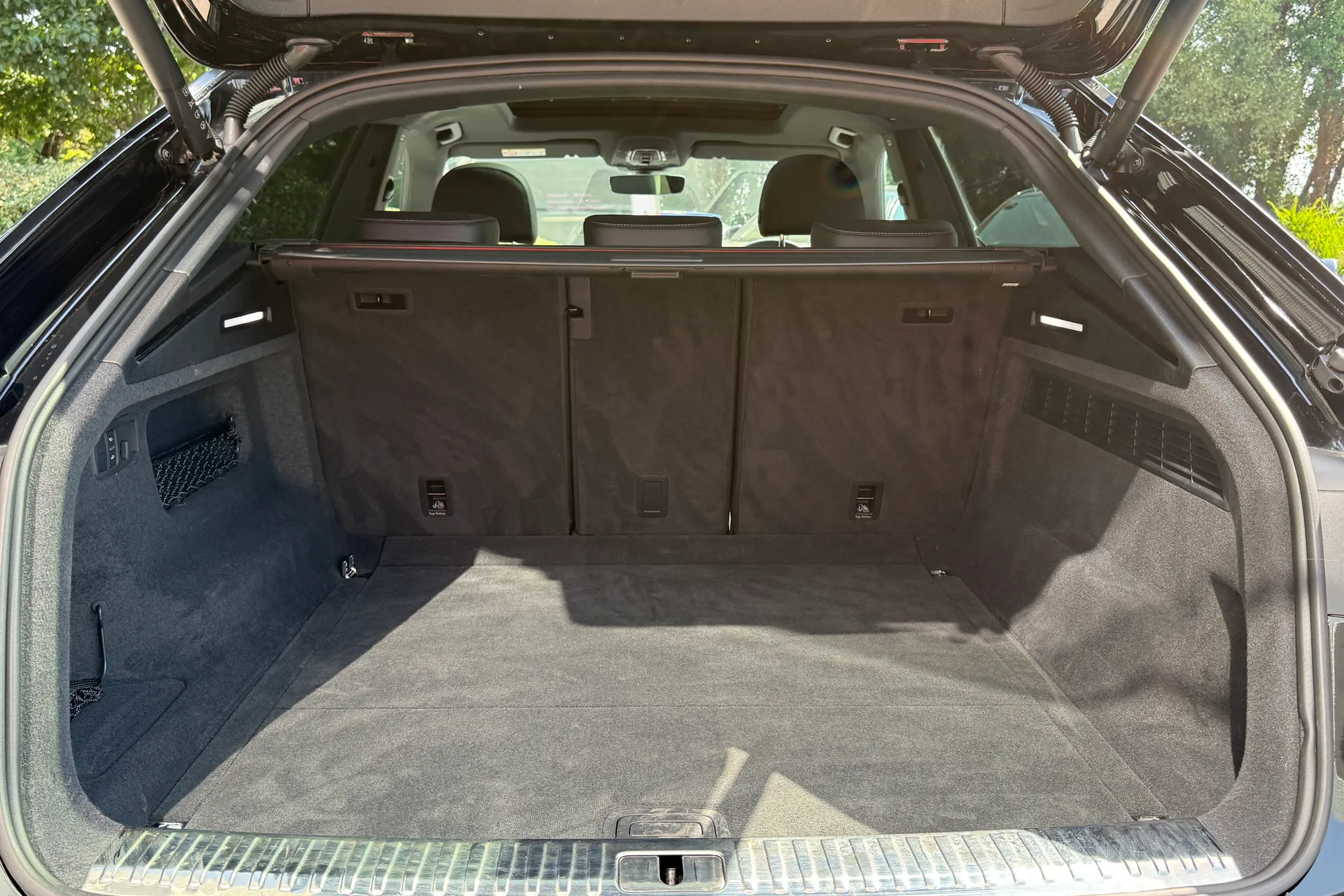 Audi Q8 thumbnail image number 57