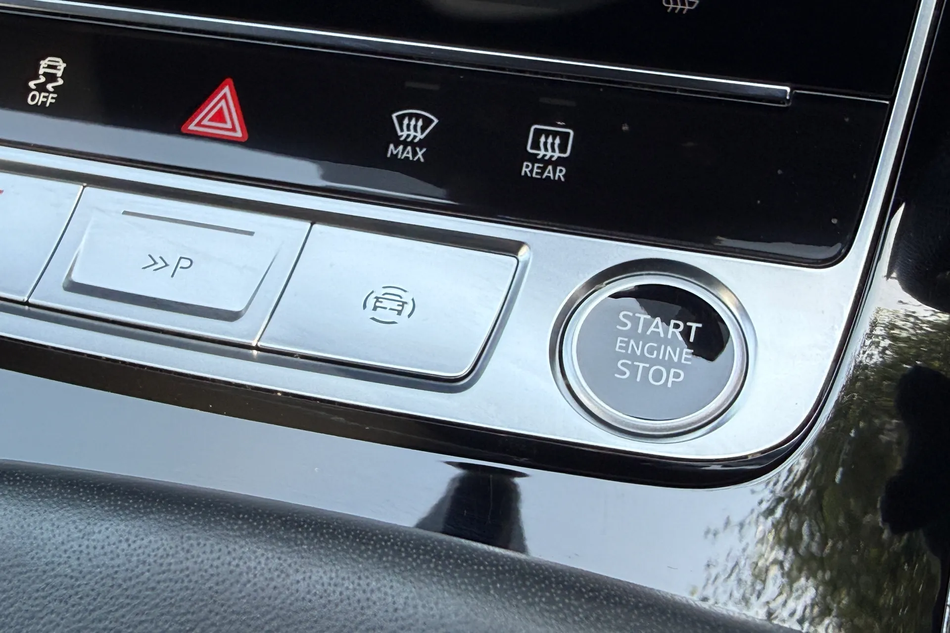 Audi Q8 thumbnail image number 32