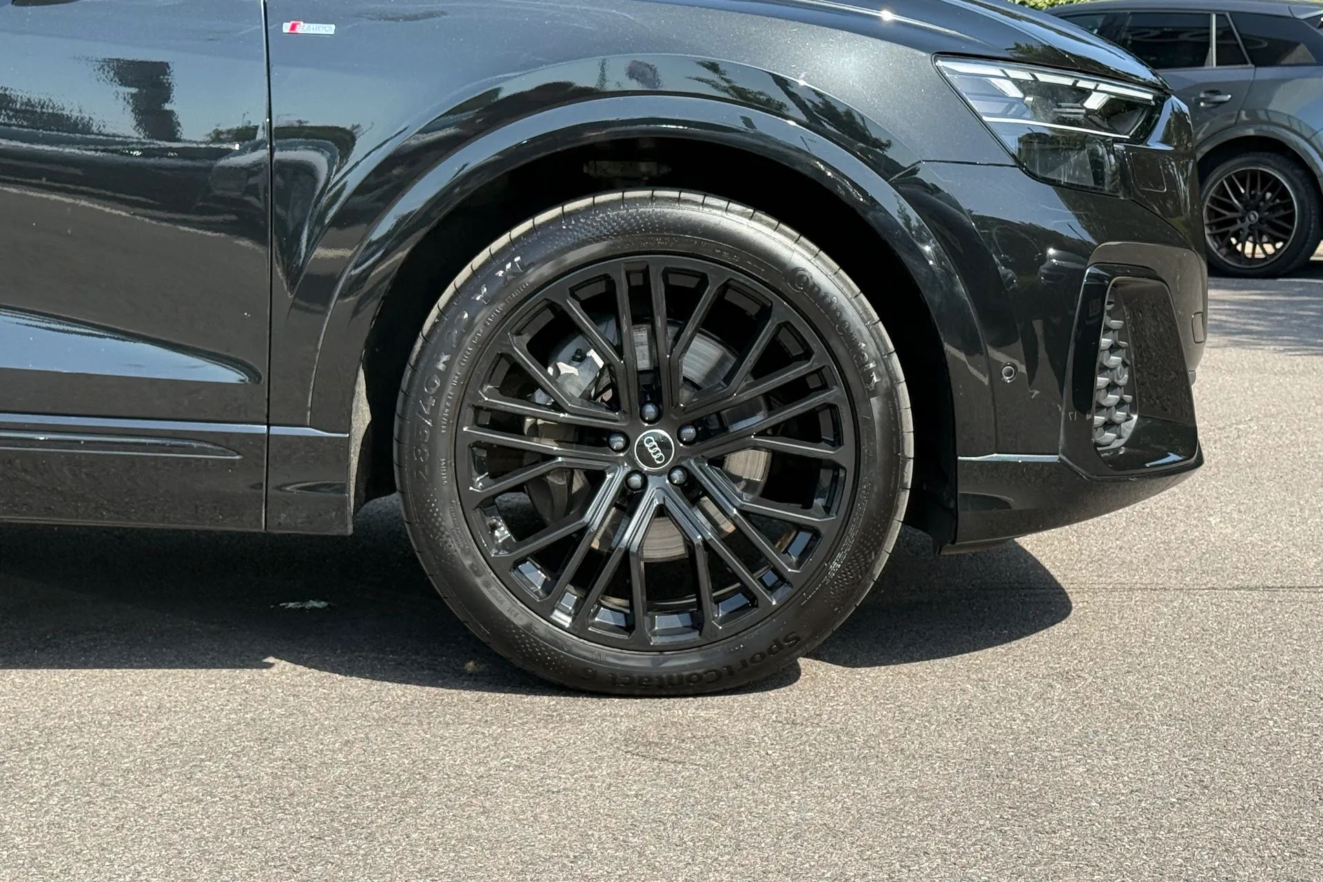 Audi Q8 thumbnail image number 29